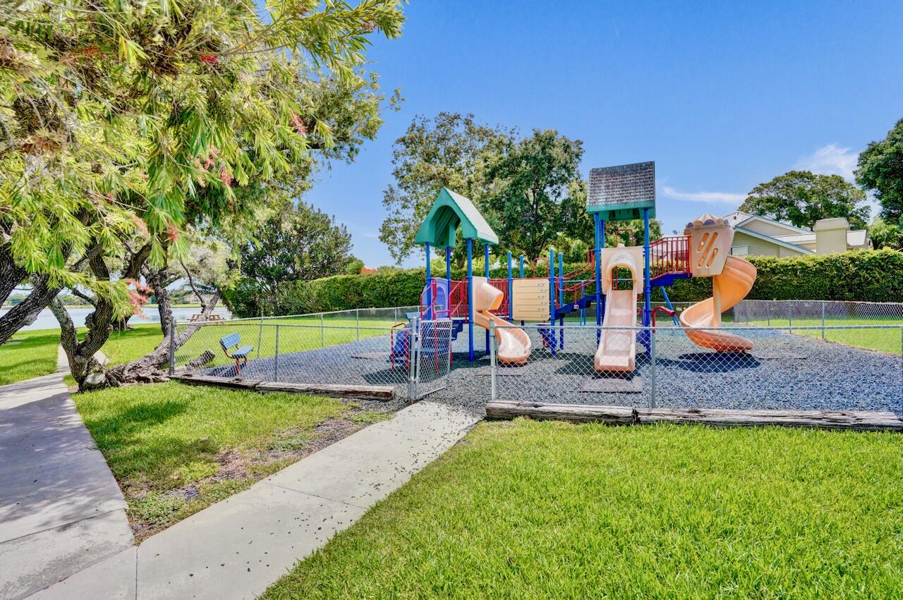 MEADOWS 300 1 - Residential
