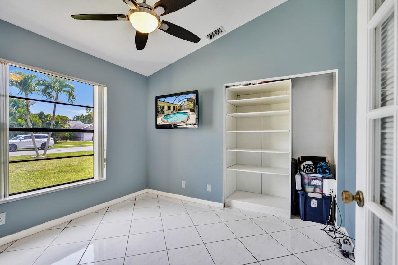 MEADOWS 300 1 - Residential