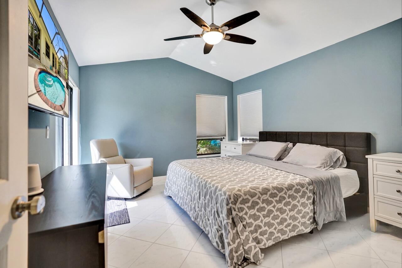MEADOWS 300 1 - Residential