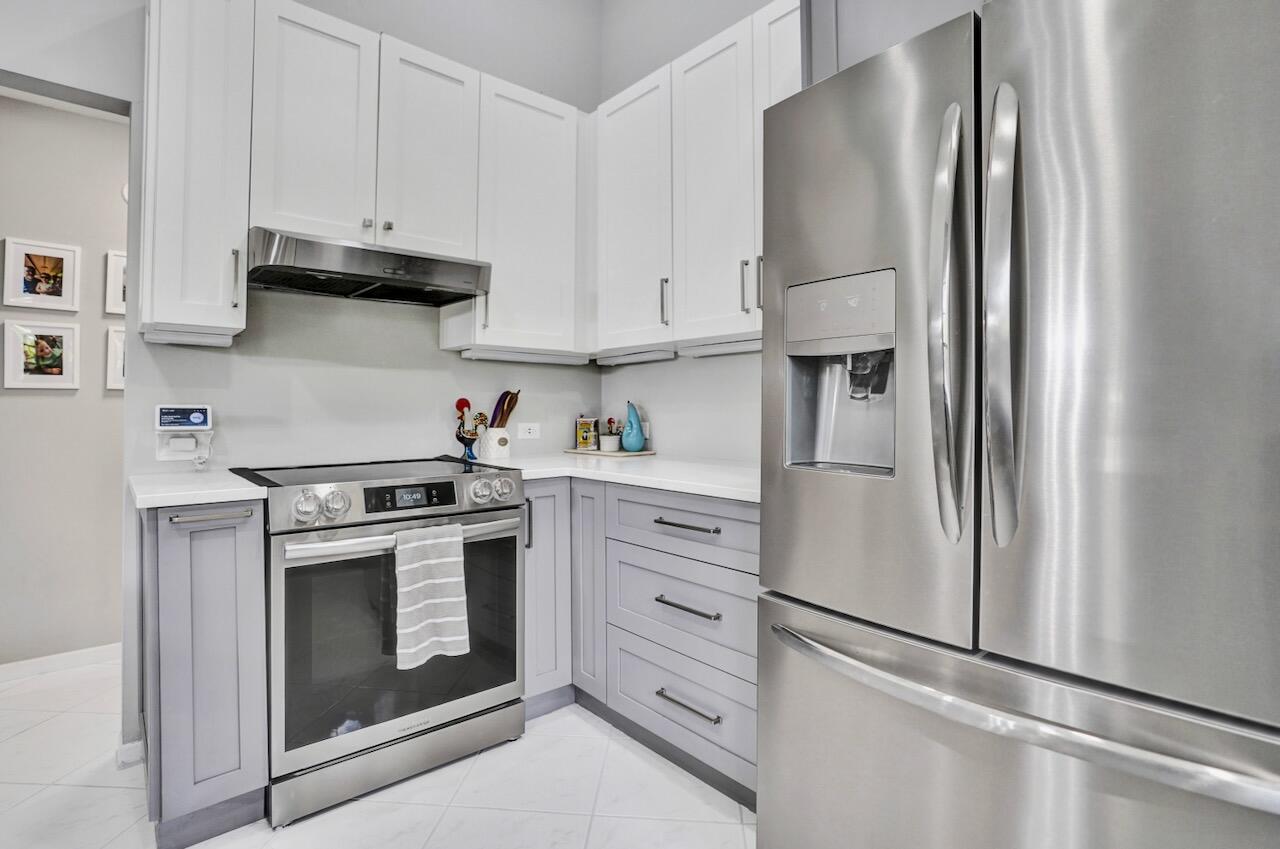 MEADOWS 300 1 - Residential