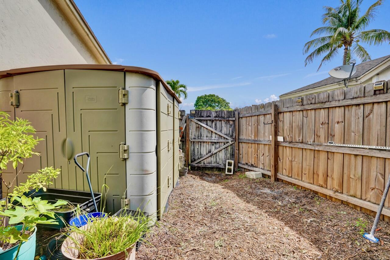MEADOWS 300 1 - Residential