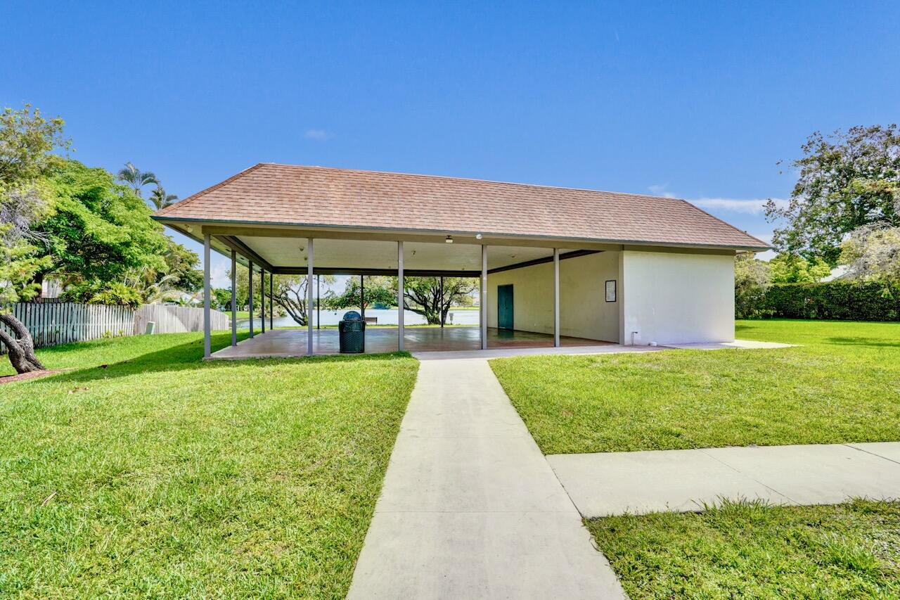MEADOWS 300 1 - Residential