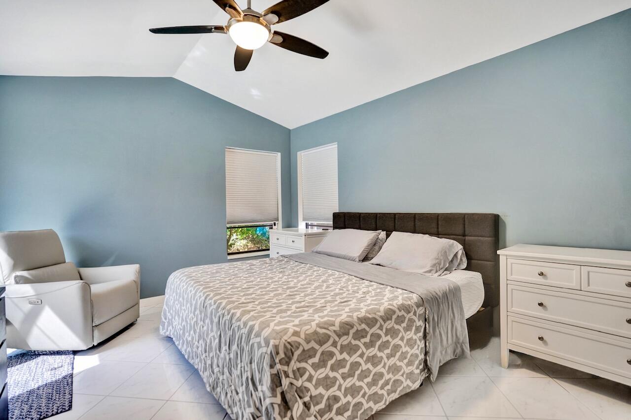 MEADOWS 300 1 - Residential