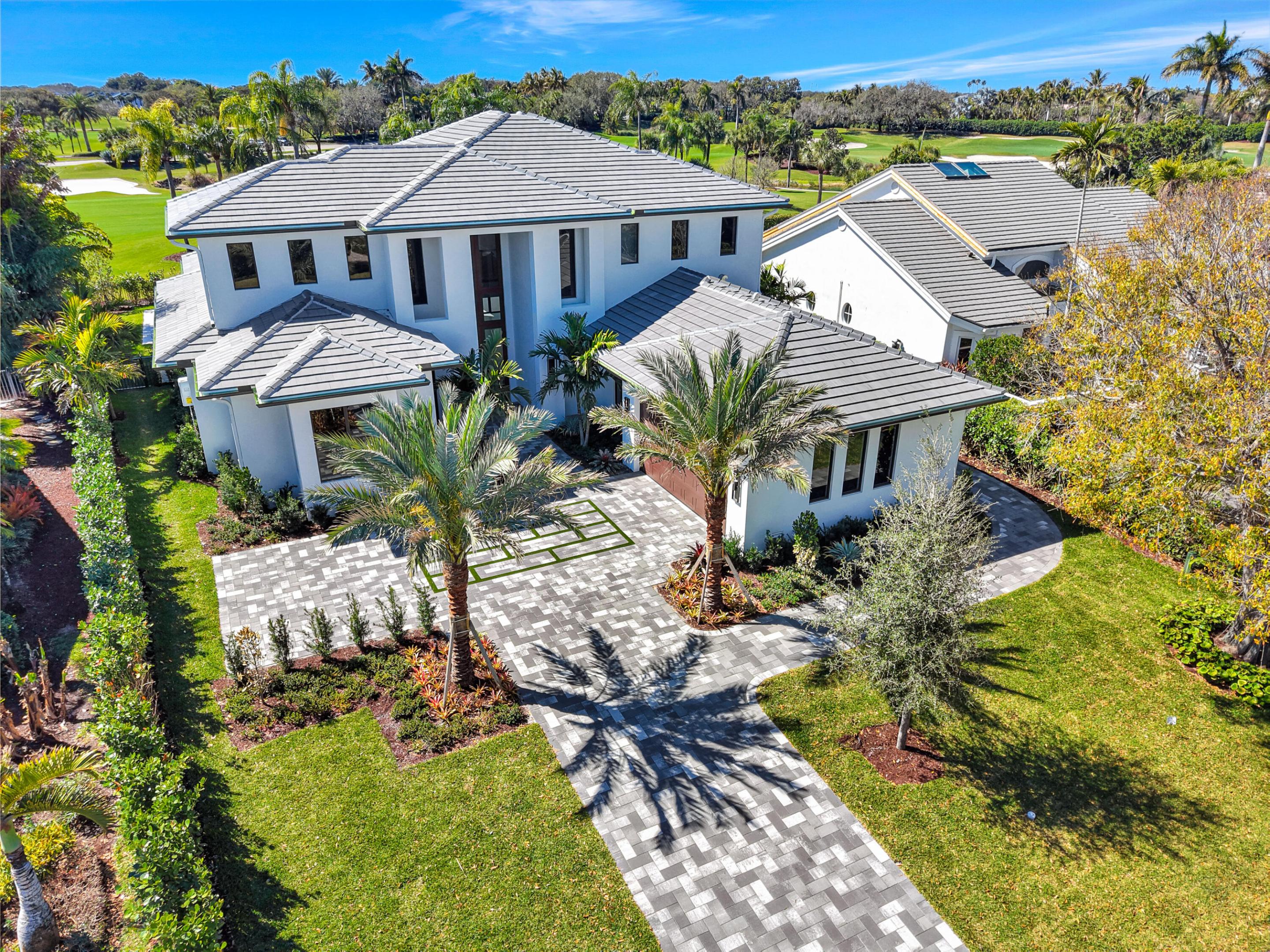ADMIRALS COVE - Residential