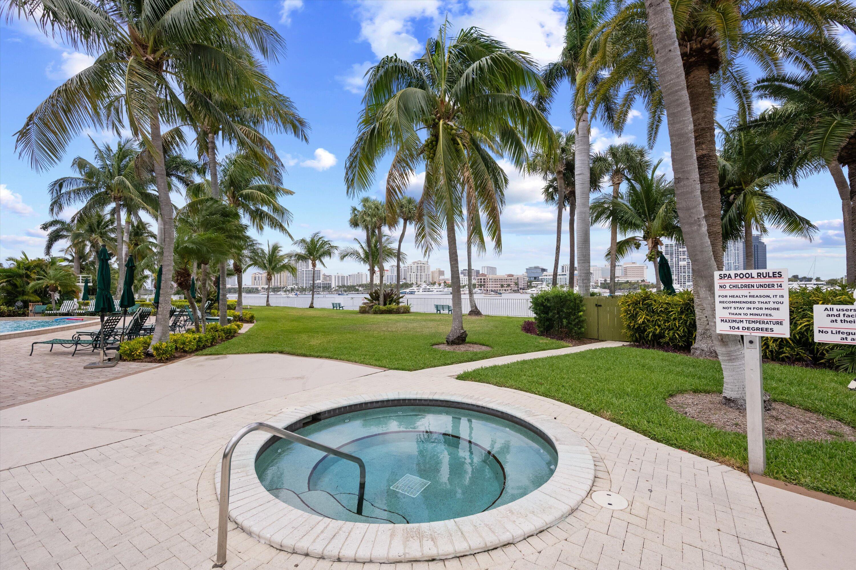 PALM BEACH TOWERS COND - Residential