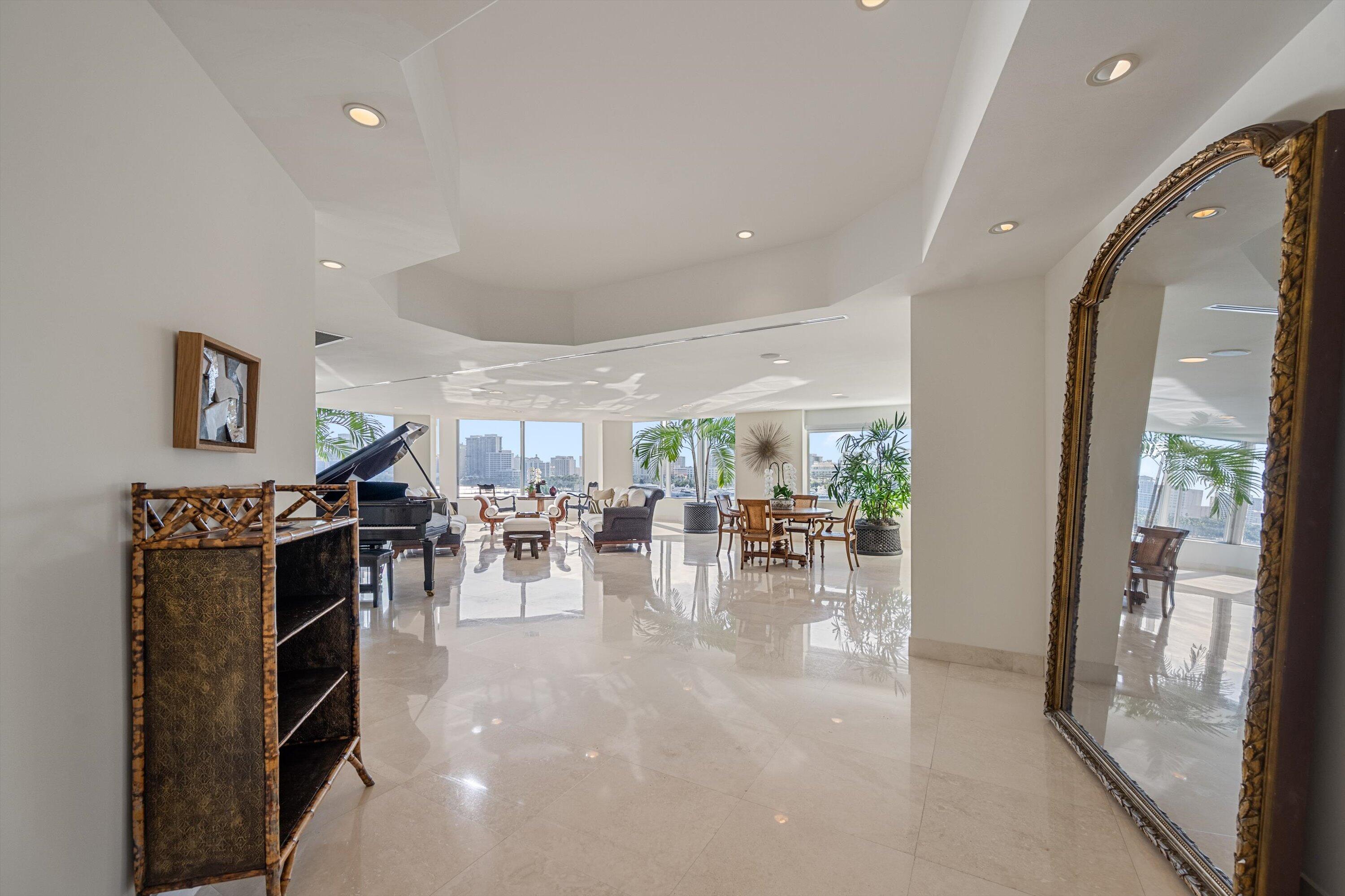 PALM BEACH TOWERS COND - Residential