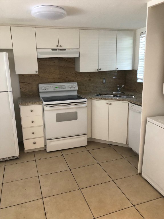CORAL SPRINGS ESTATES - Residential