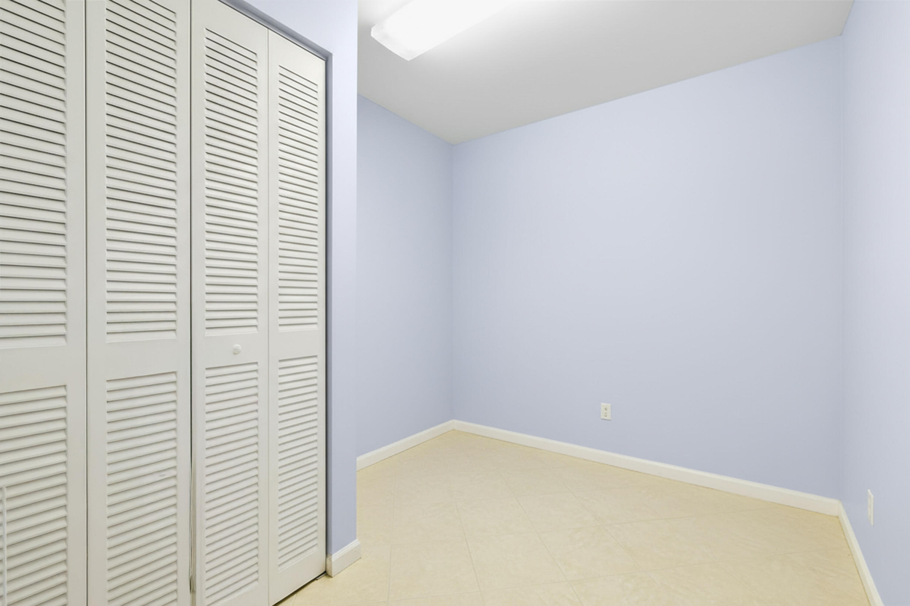 OCEAN AT THE BLUFFS SOUTH - Residential Lease