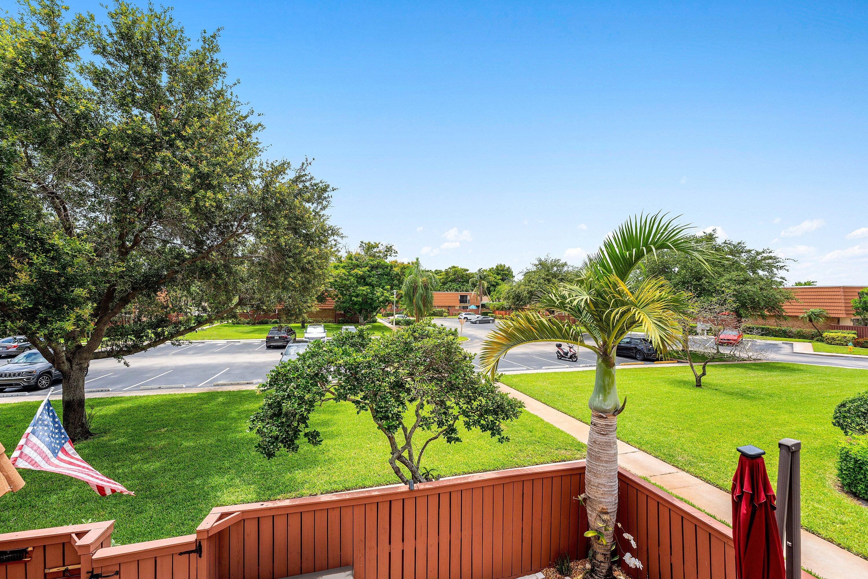 WATERFORD COURTYARDS - Residential
