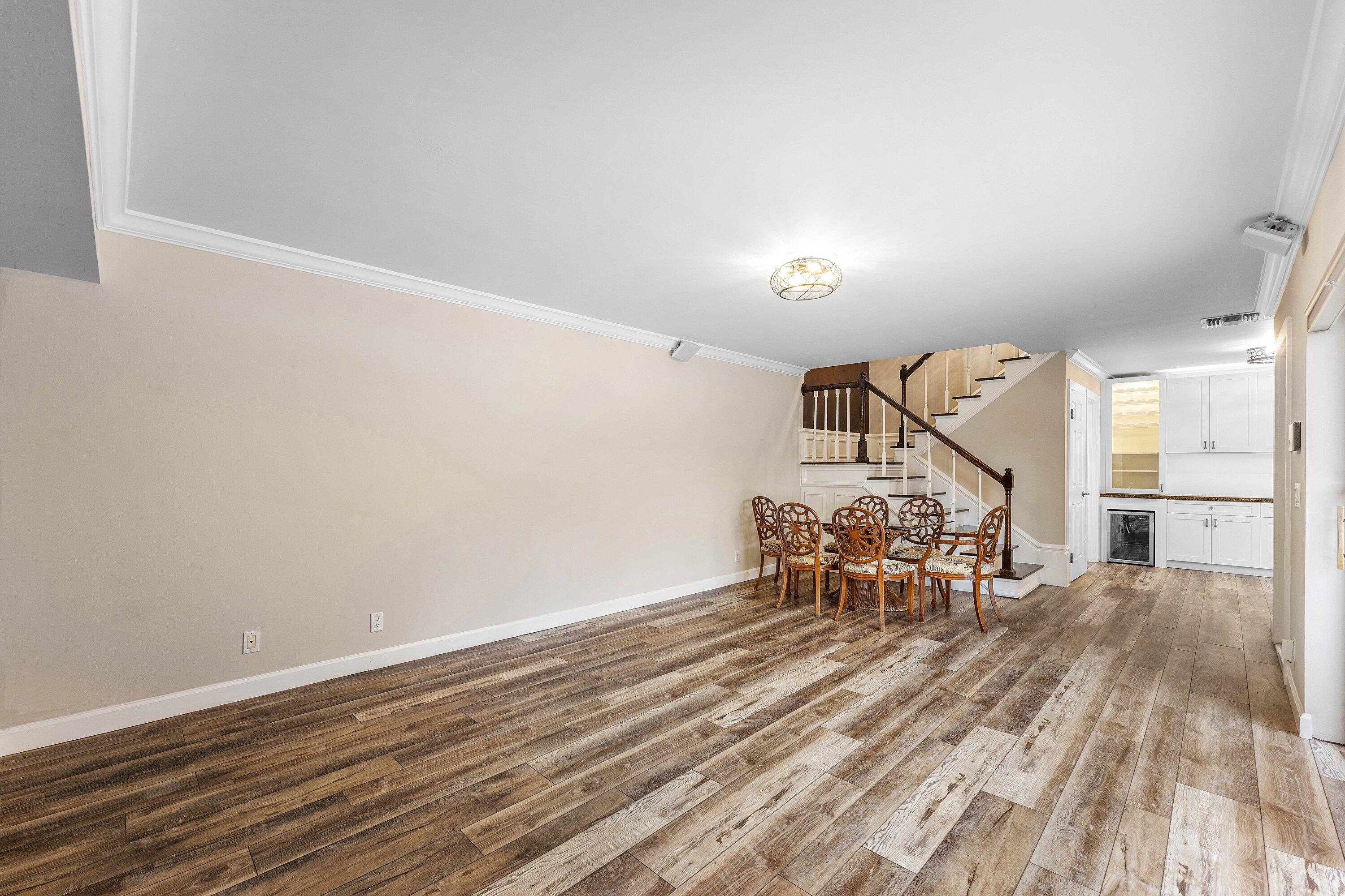 WATERFORD COURTYARDS - Residential