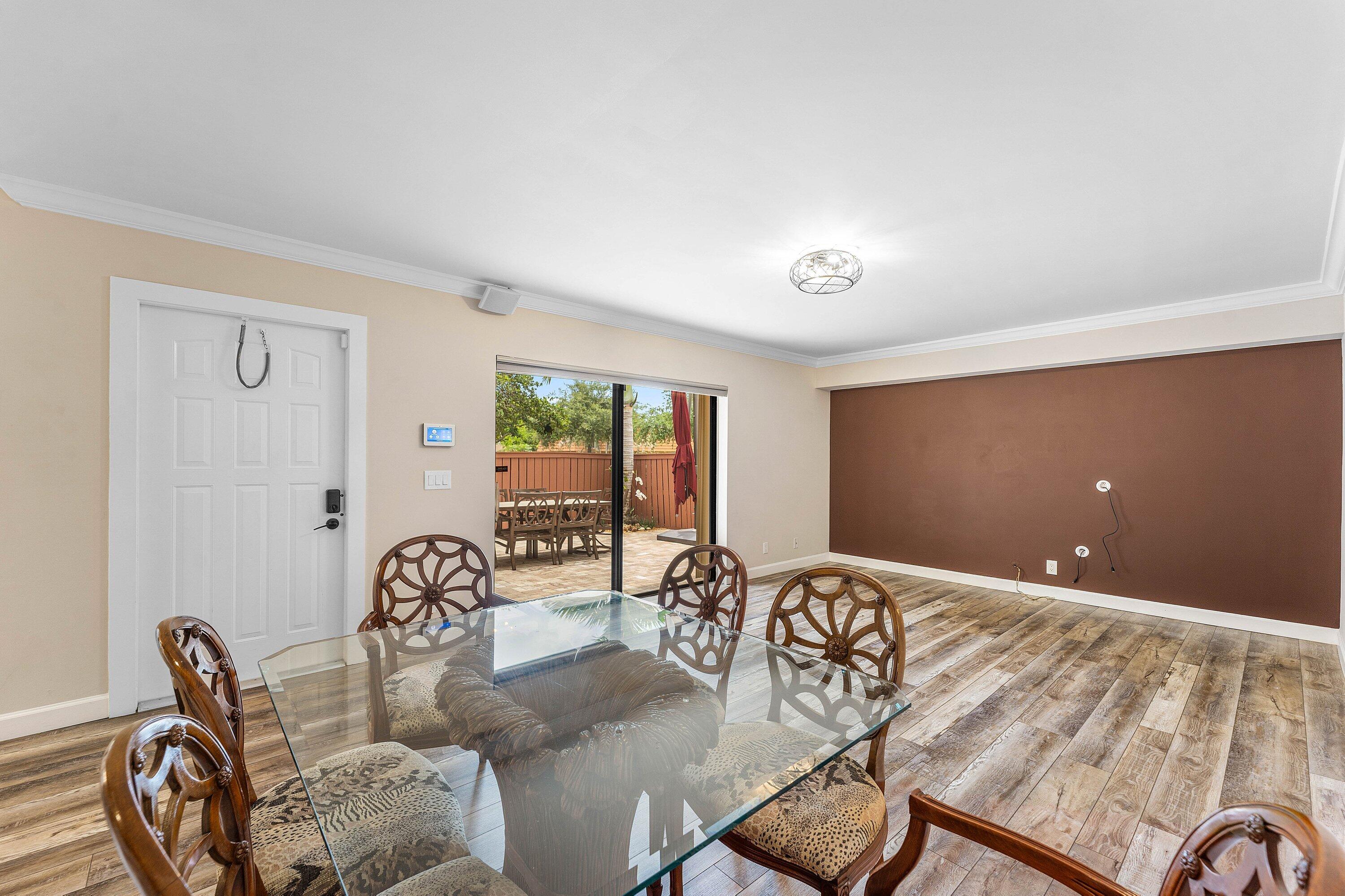 WATERFORD COURTYARDS - Residential