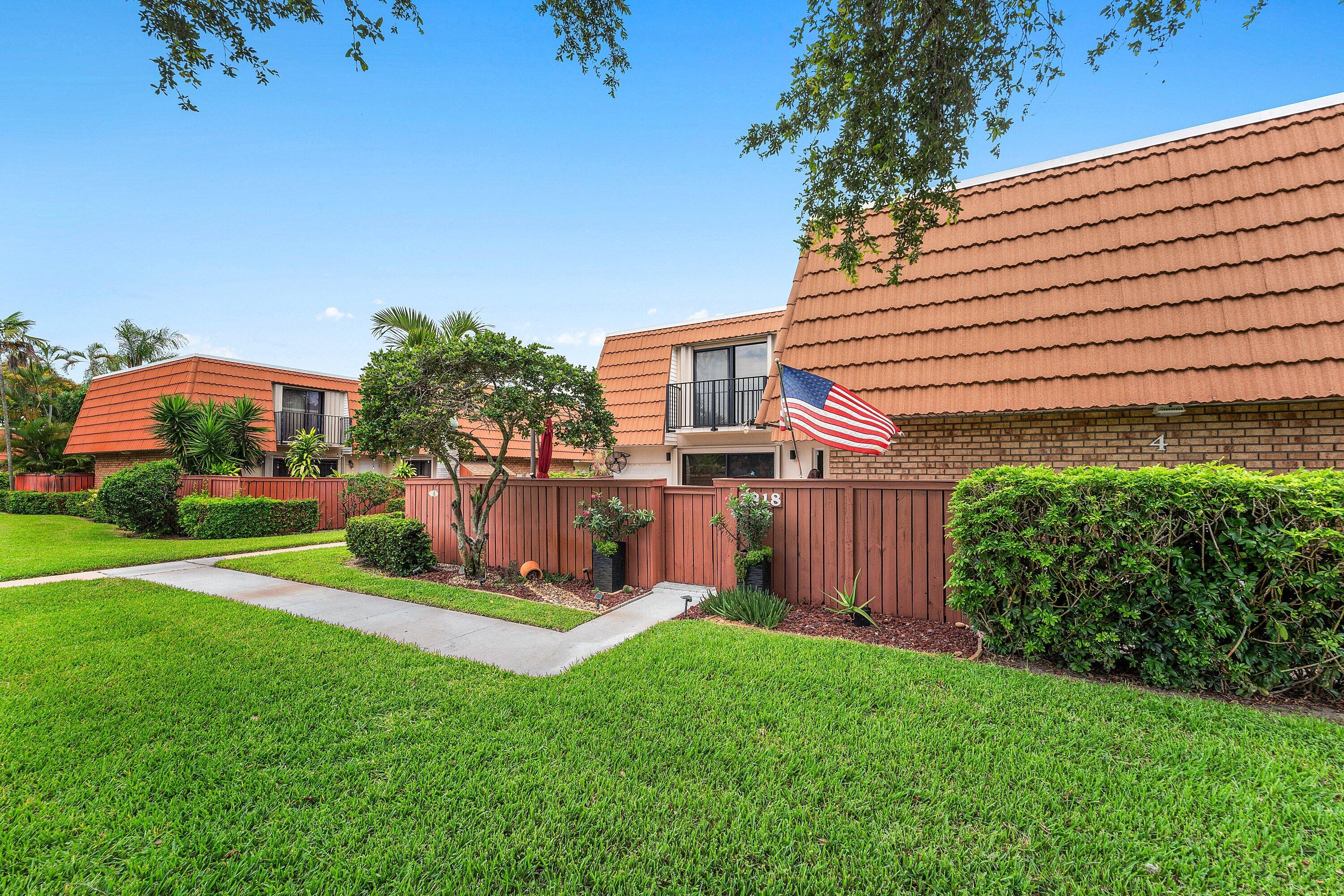 WATERFORD COURTYARDS - Residential