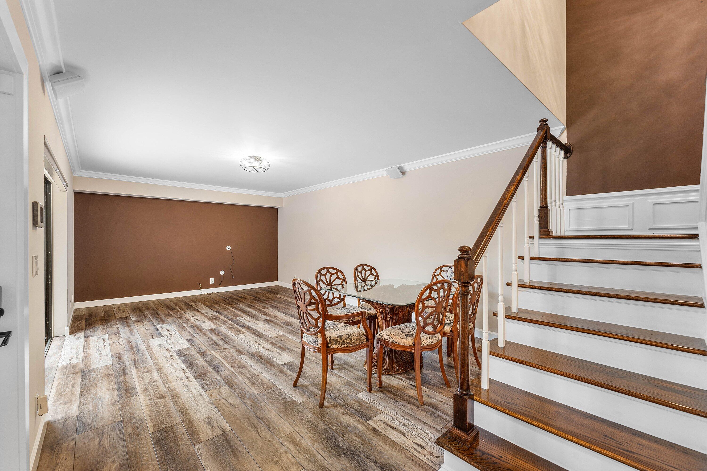 WATERFORD COURTYARDS - Residential