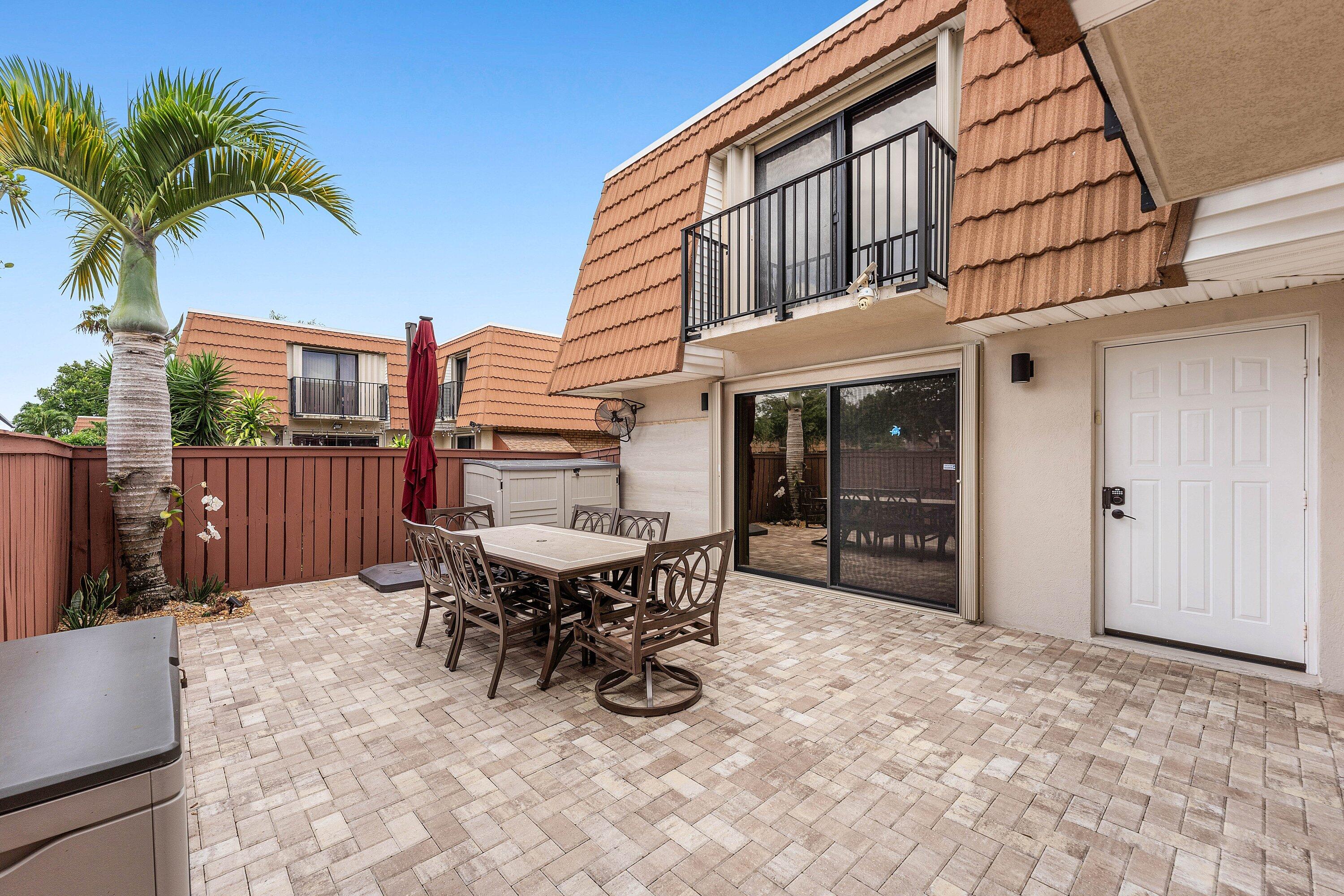 WATERFORD COURTYARDS - Residential