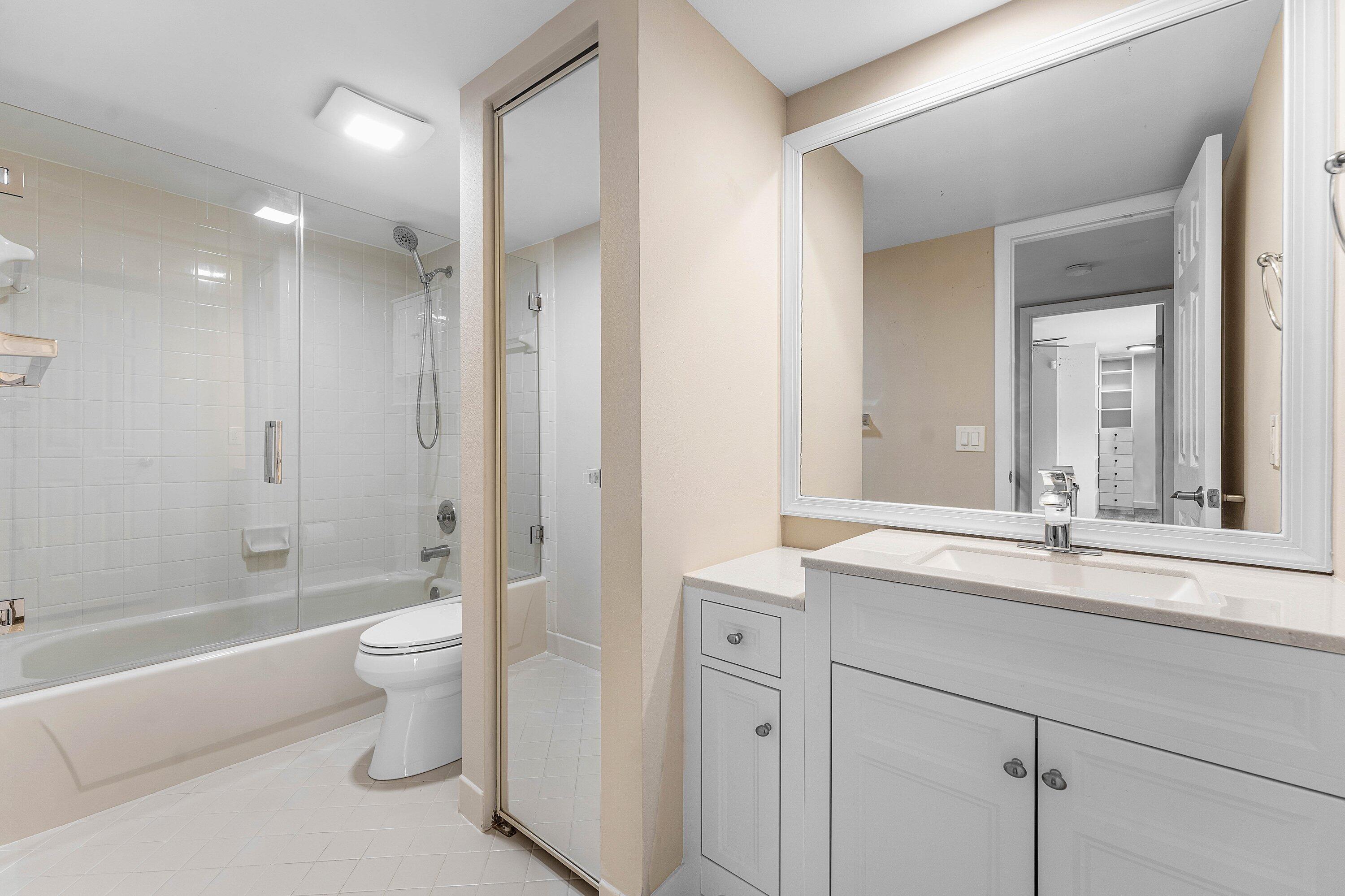 WATERFORD COURTYARDS - Residential