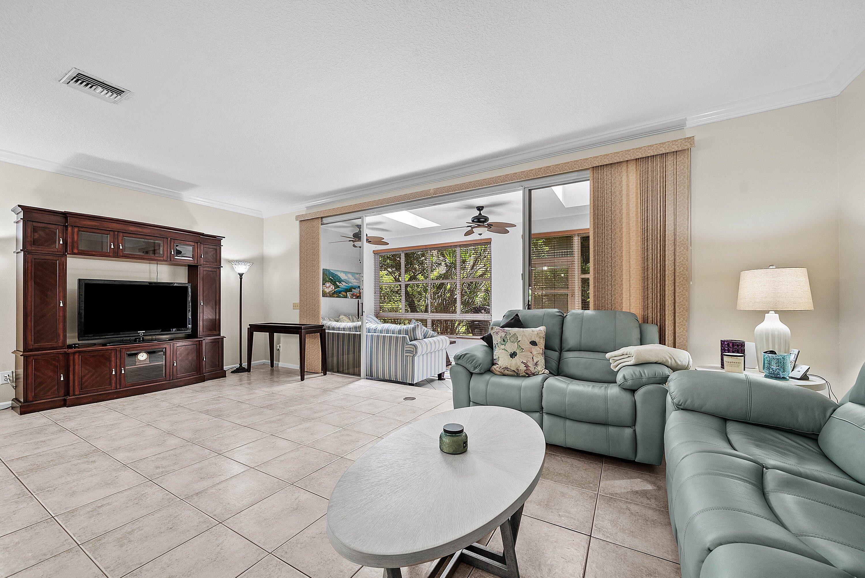 PLUM AT BOCA POINTE CONDOS ONE THRU 15 FILED IN OR - Residential