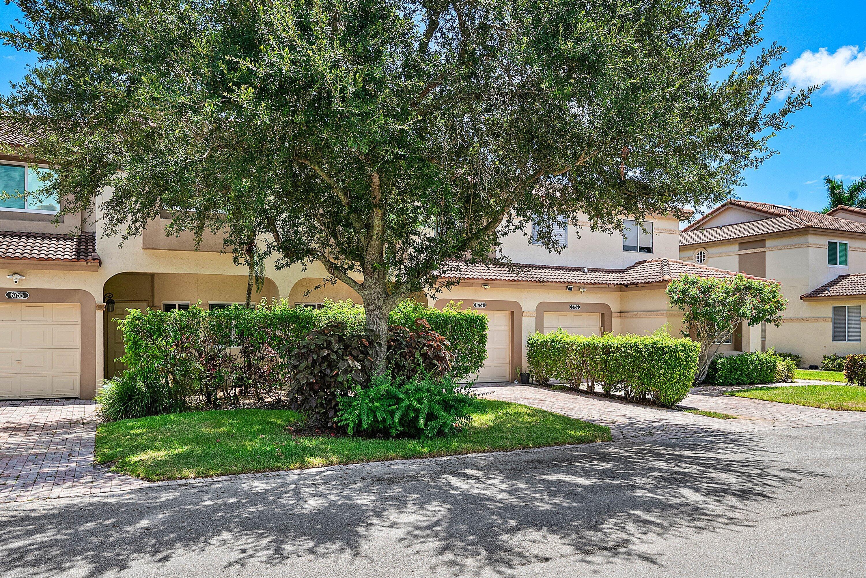 PLUM AT BOCA POINTE CONDOS ONE THRU 15 FILED IN OR - Residential
