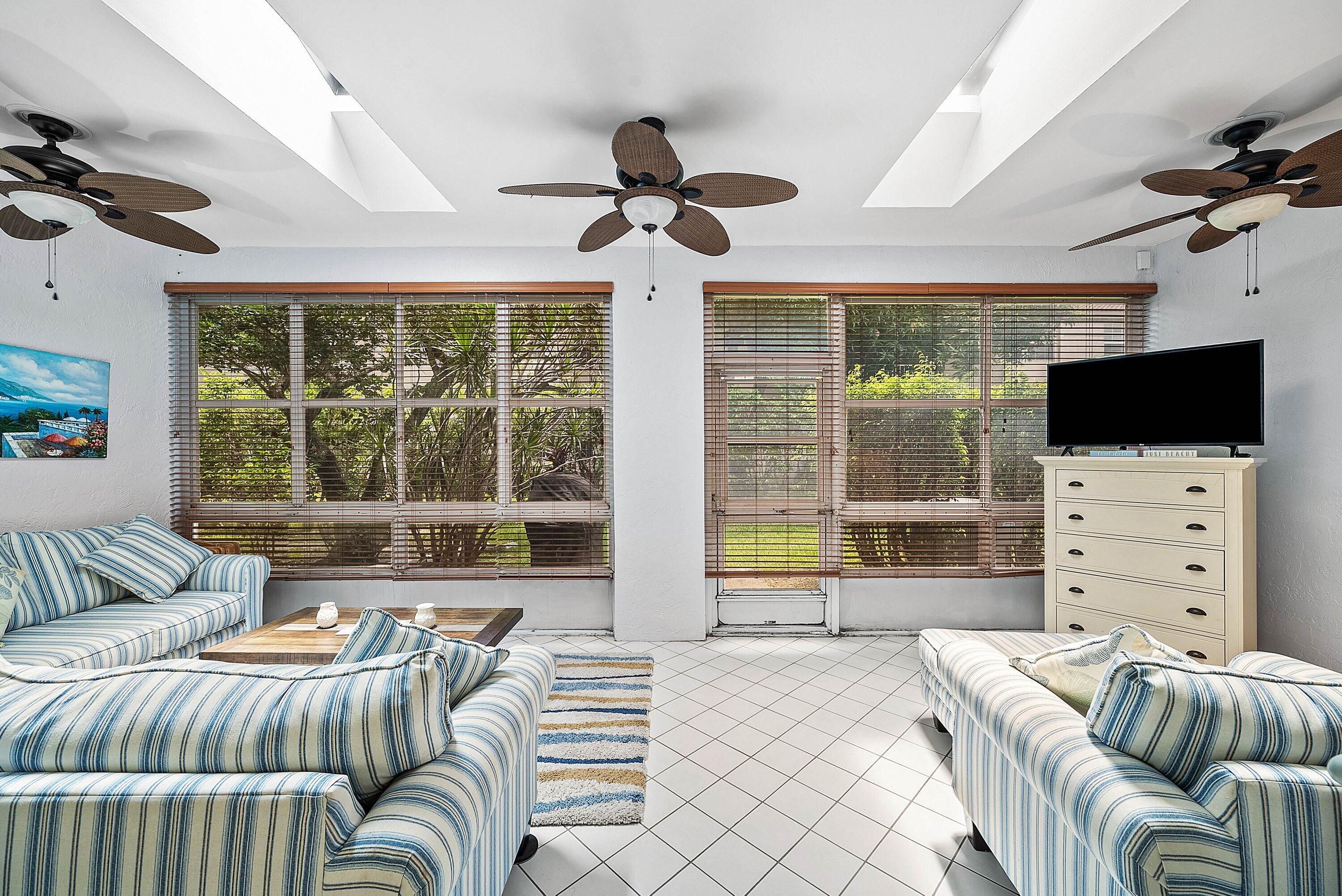 PLUM AT BOCA POINTE CONDOS ONE THRU 15 FILED IN OR - Residential