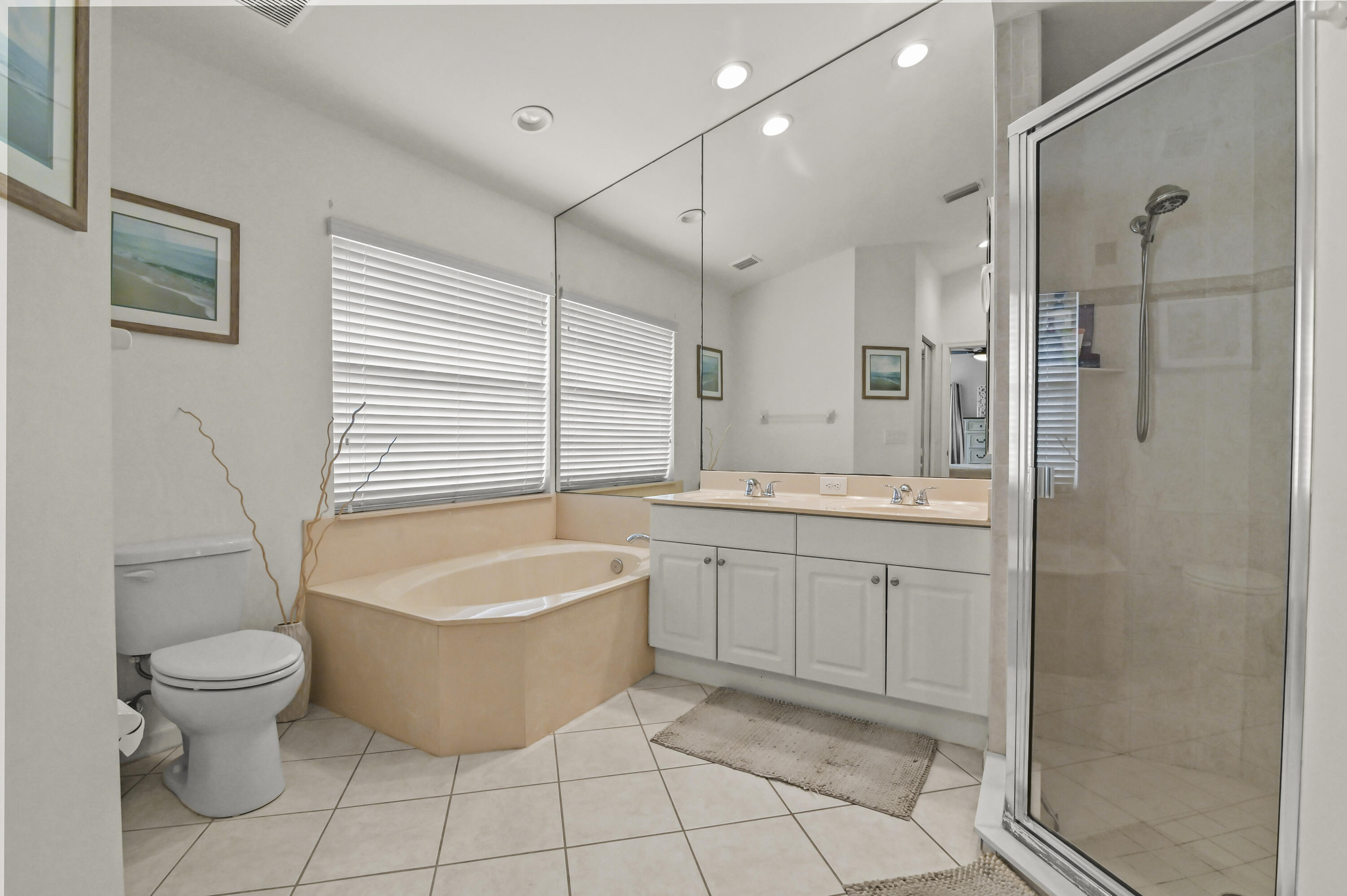 NORTH PALM BEACH HEIGHTS - Residential