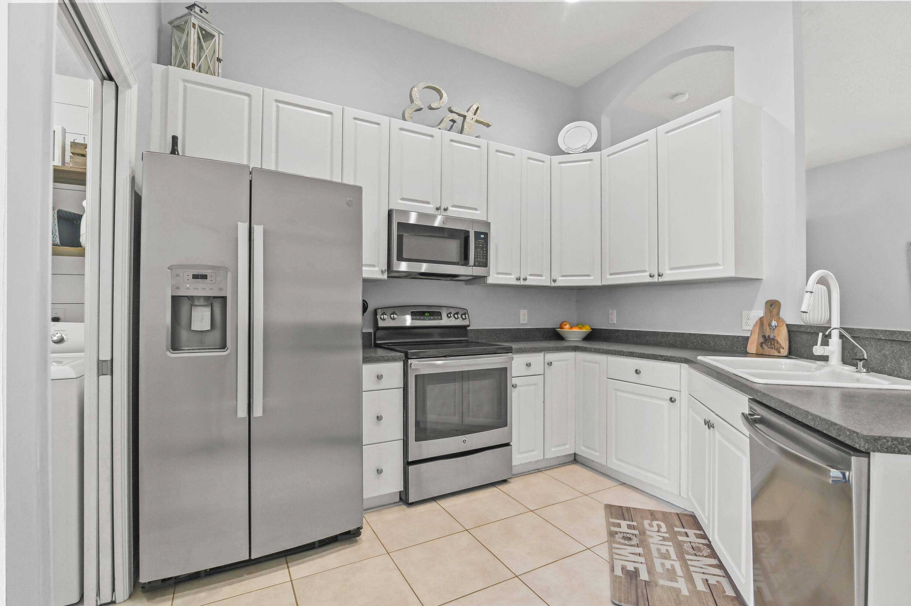 NORTH PALM BEACH HEIGHTS - Residential