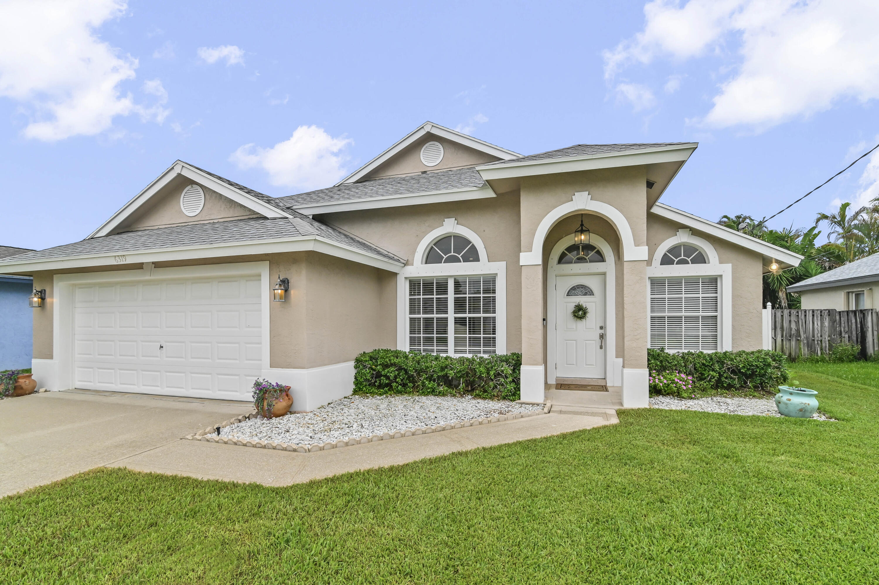 NORTH PALM BEACH HEIGHTS - Residential