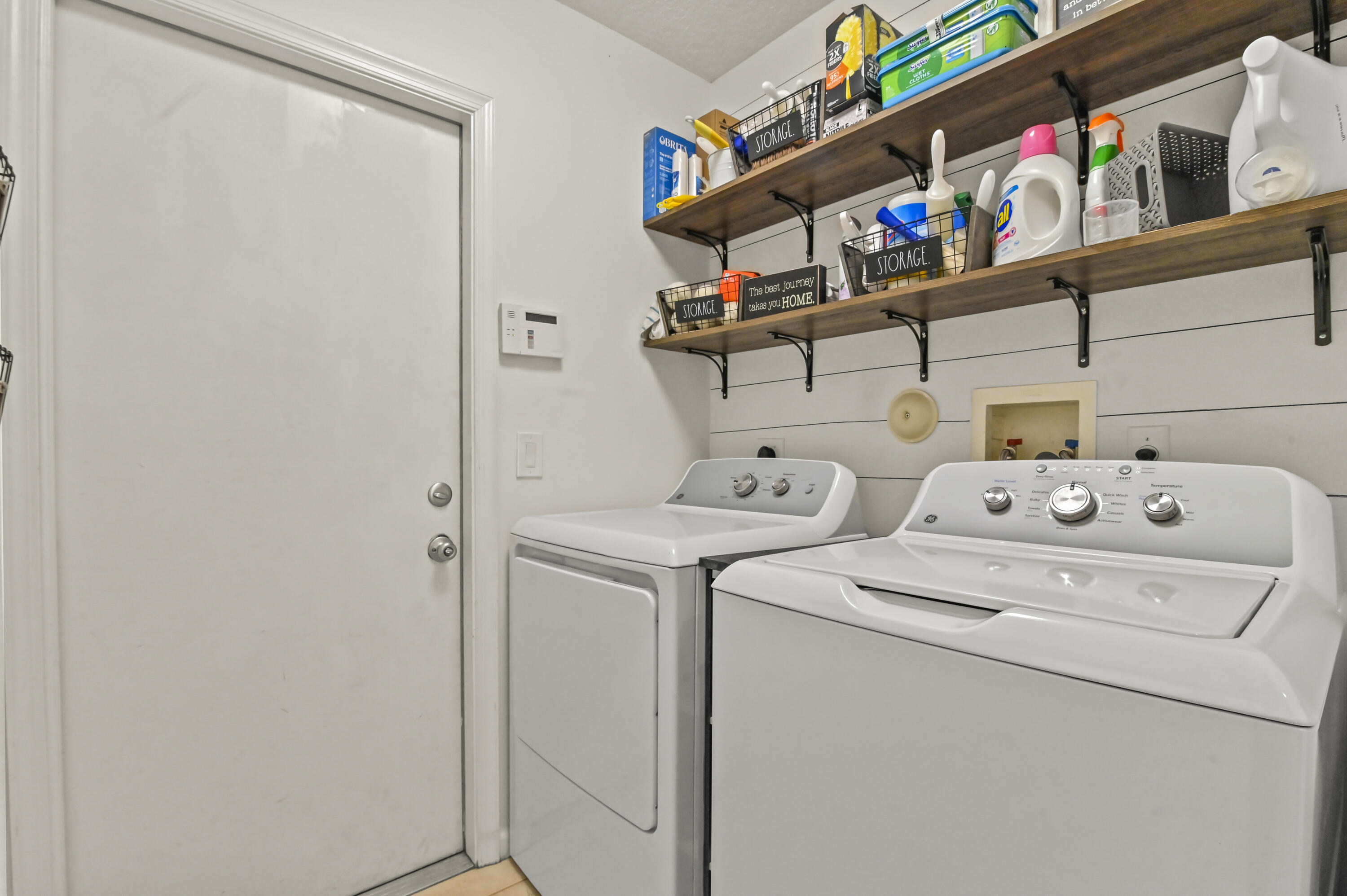NORTH PALM BEACH HEIGHTS - Residential