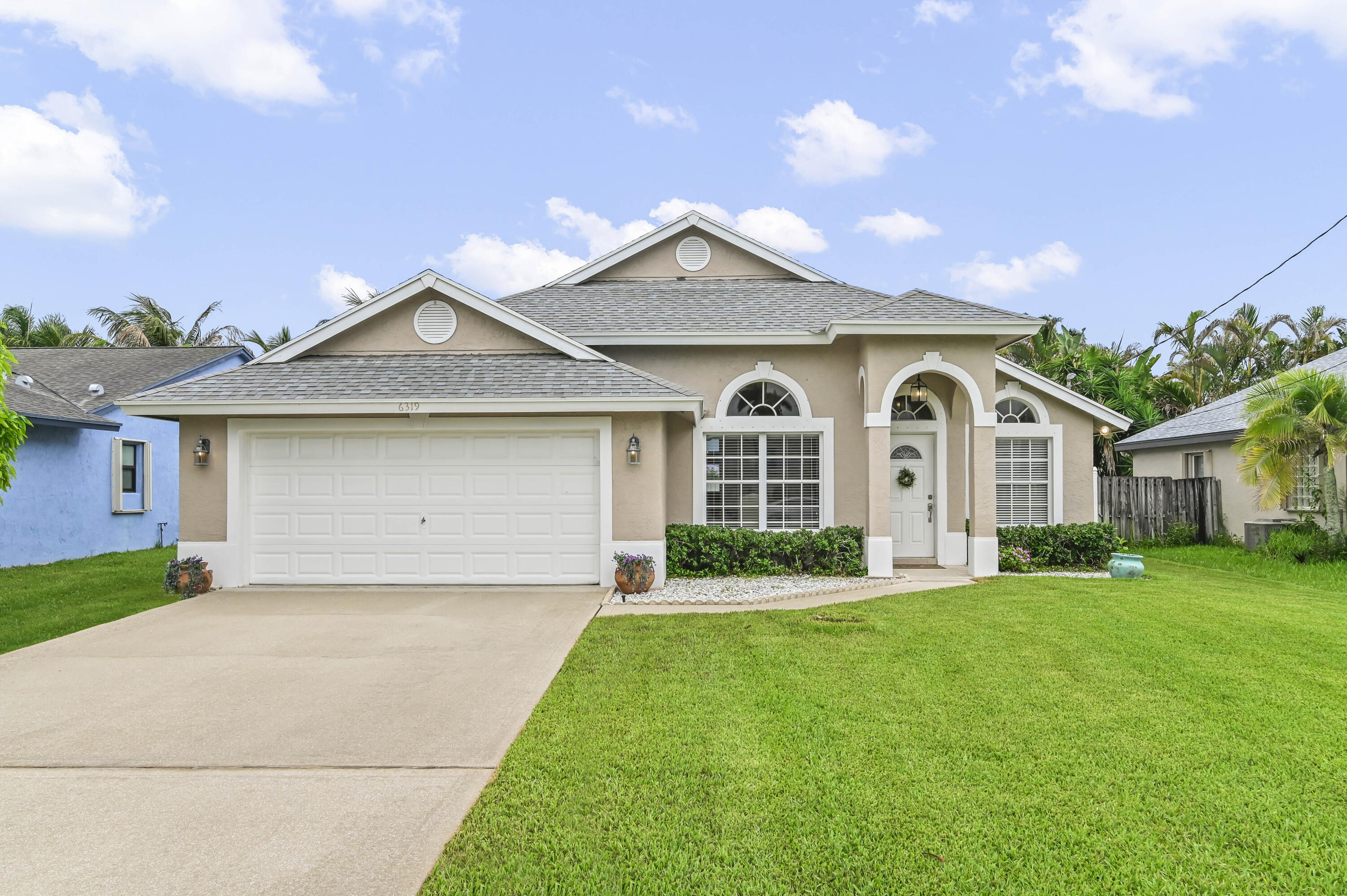 NORTH PALM BEACH HEIGHTS - Residential