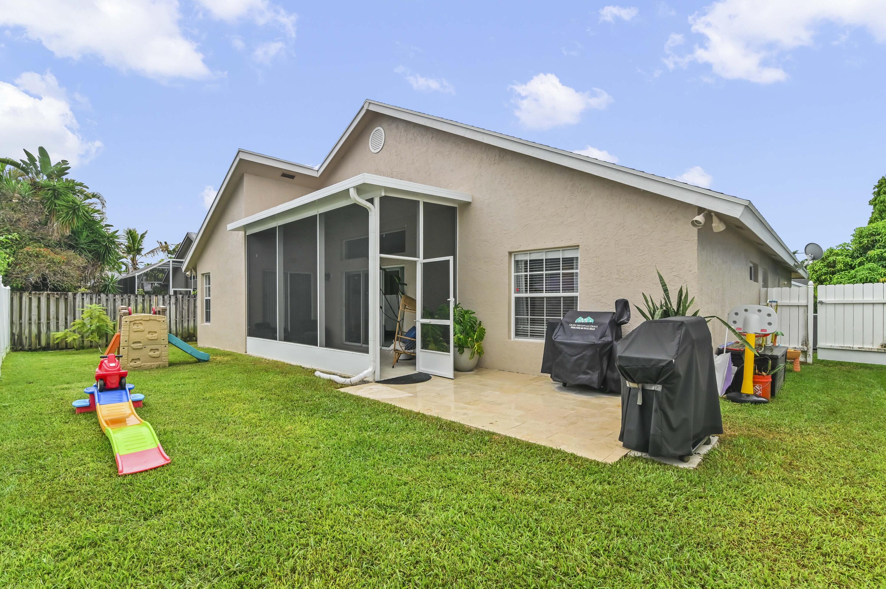 NORTH PALM BEACH HEIGHTS - Residential
