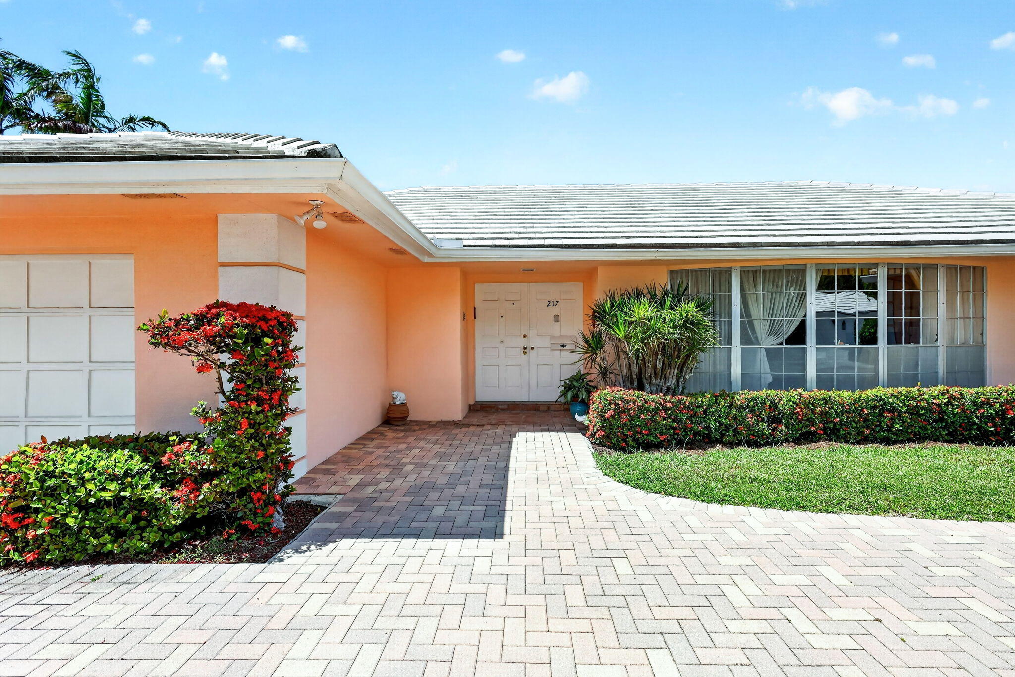 EAST SHORE - Residential