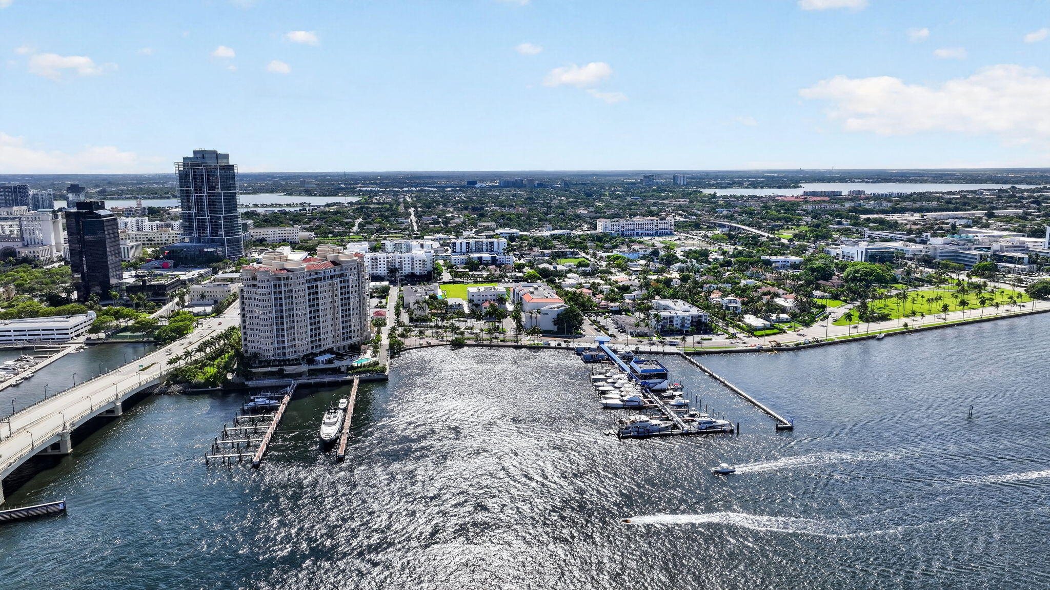 EAST SHORE - Residential