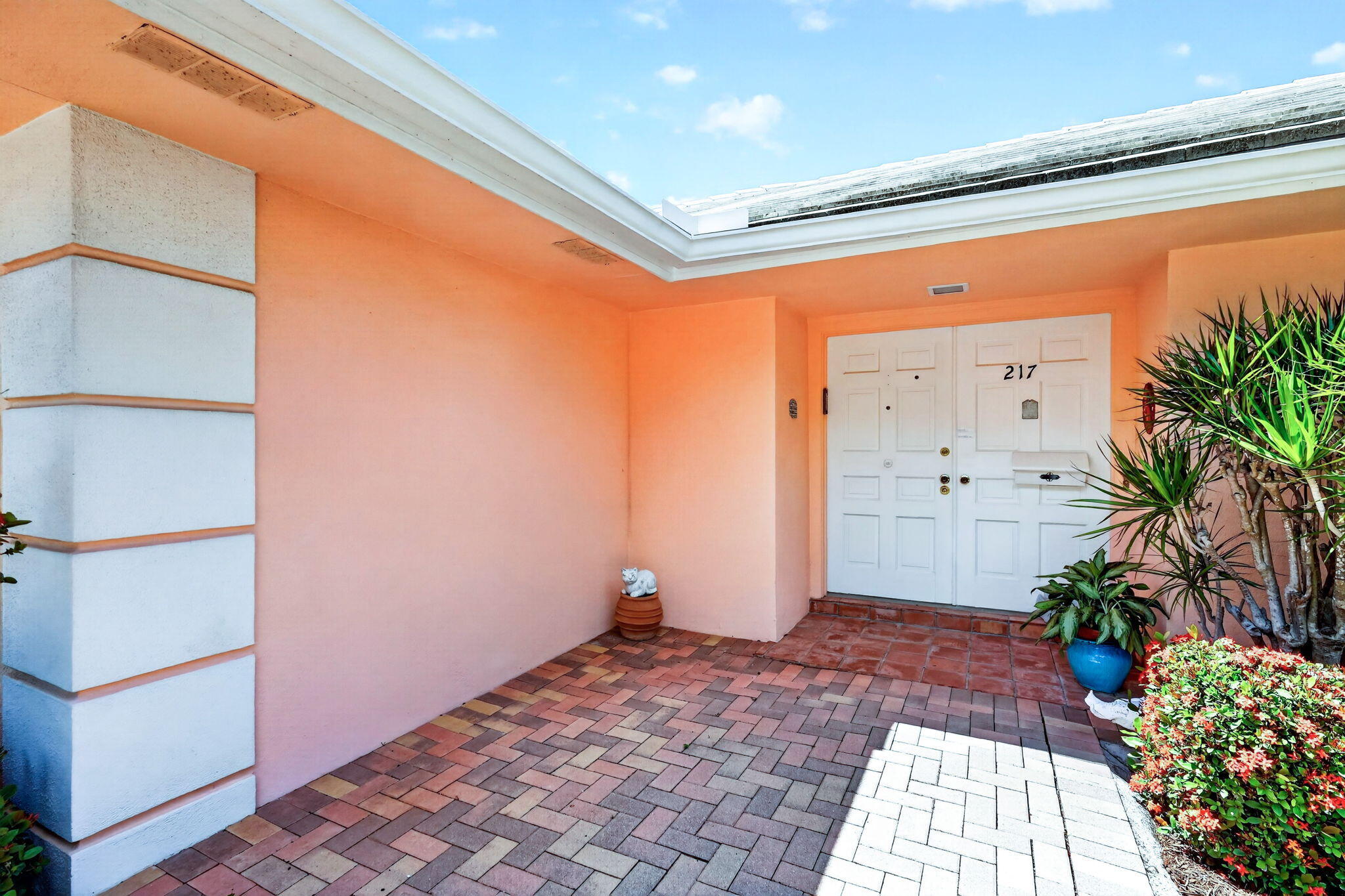EAST SHORE - Residential