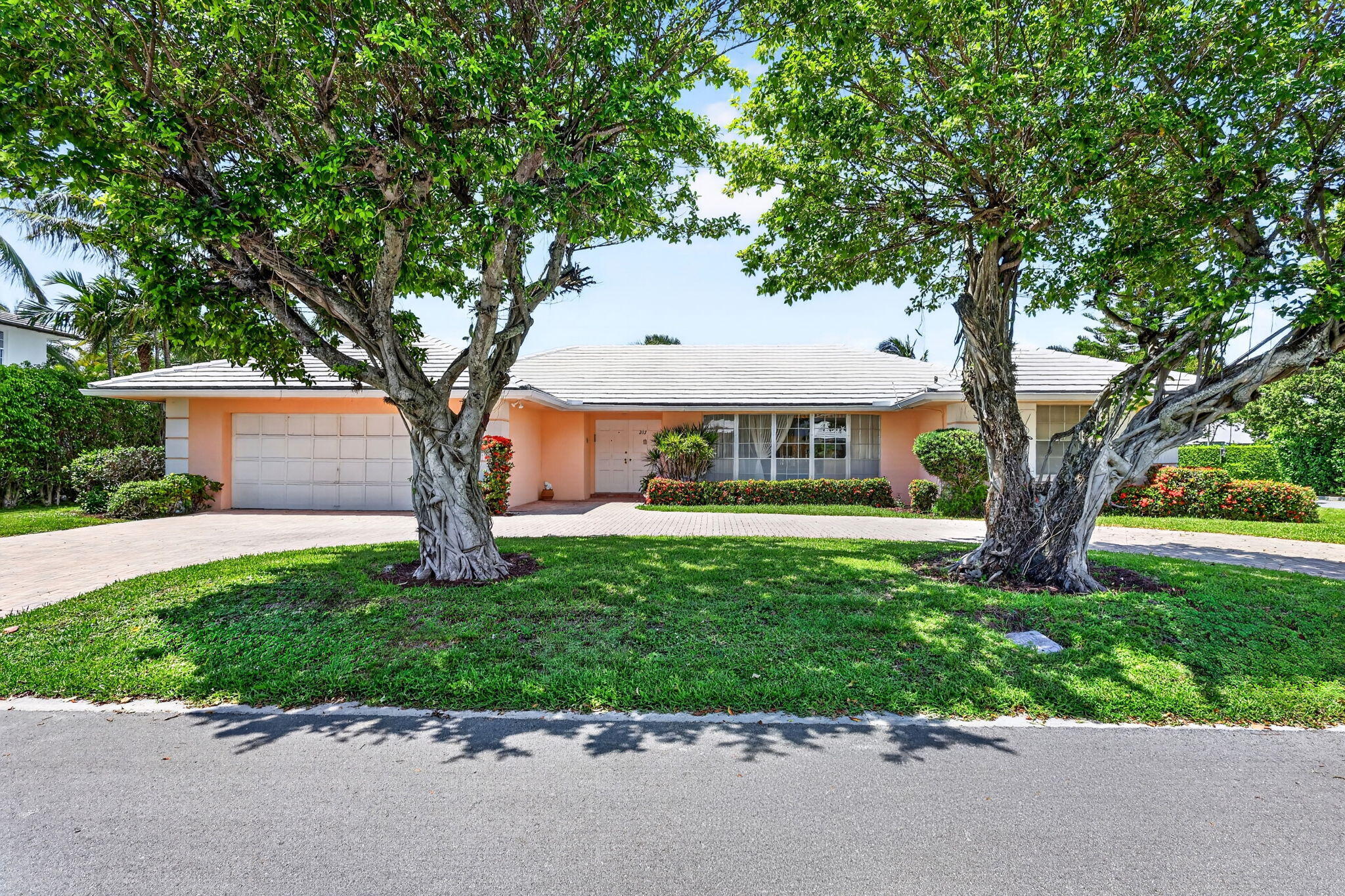 EAST SHORE - Residential