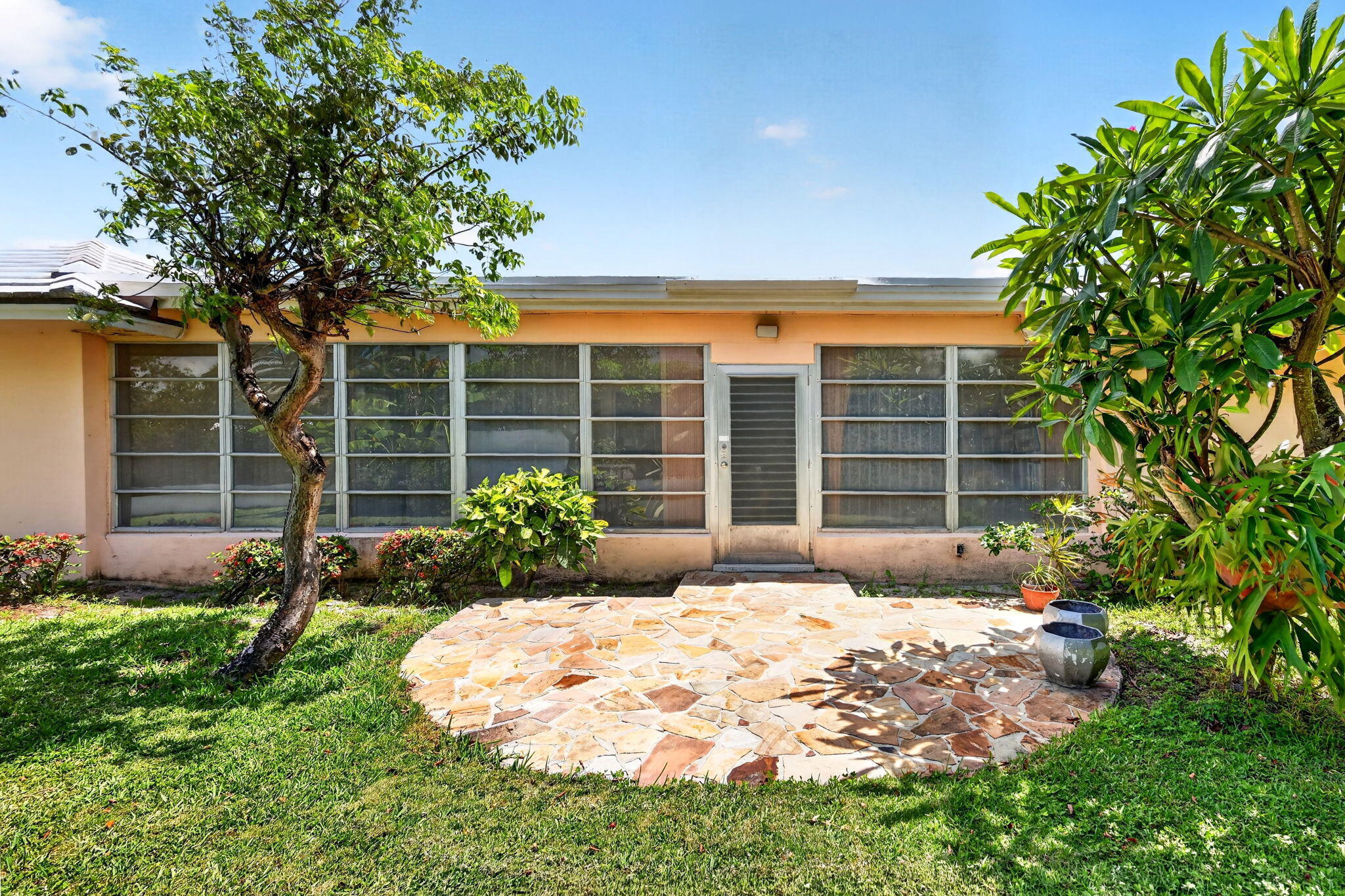 EAST SHORE - Residential