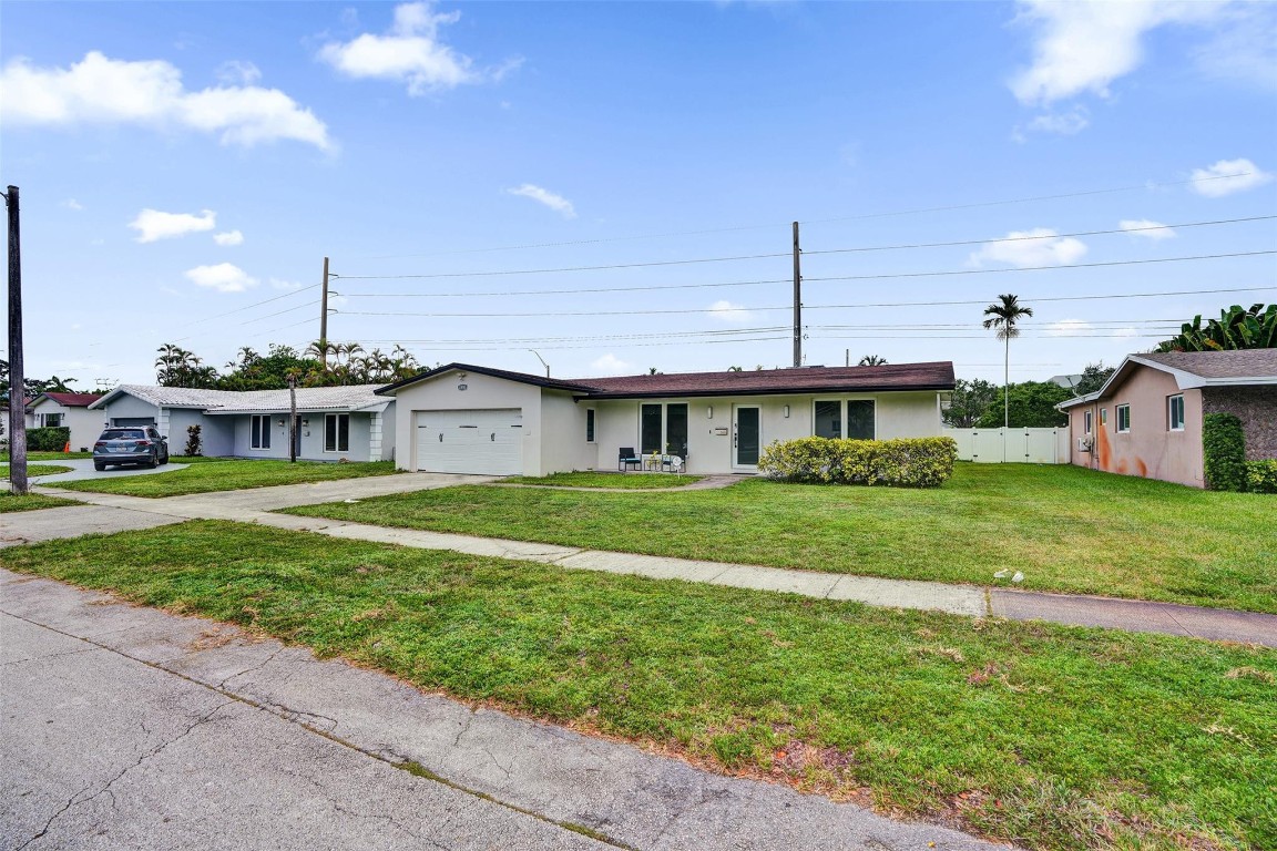 EMERALD HILLS - Residential