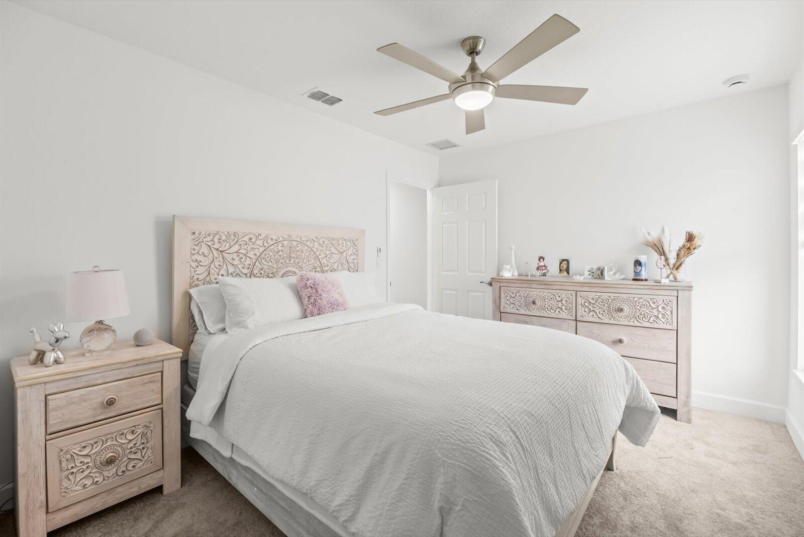 EDGEWATER ACRES - Residential