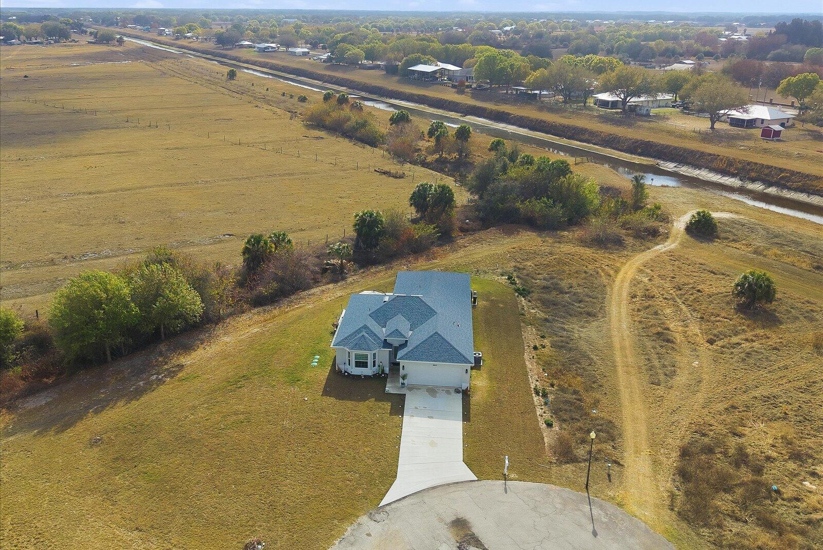EDGEWATER ACRES - Residential