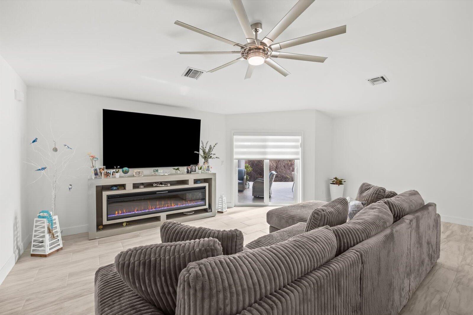 EDGEWATER ACRES - Residential