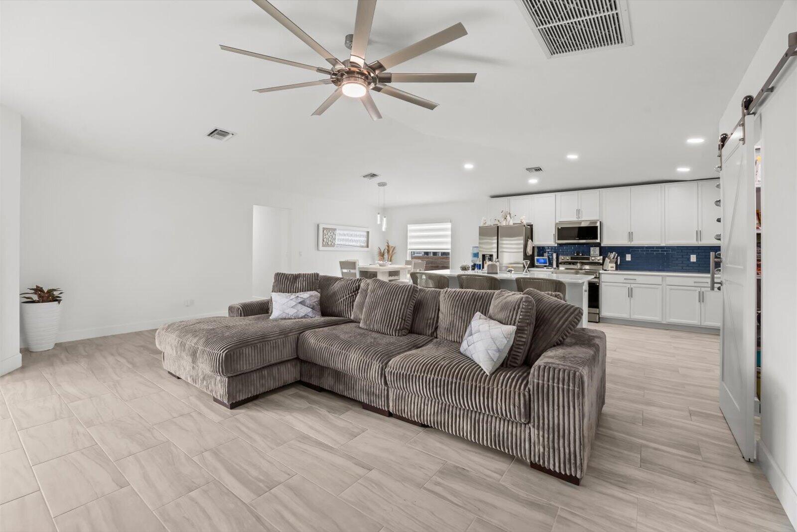 EDGEWATER ACRES - Residential