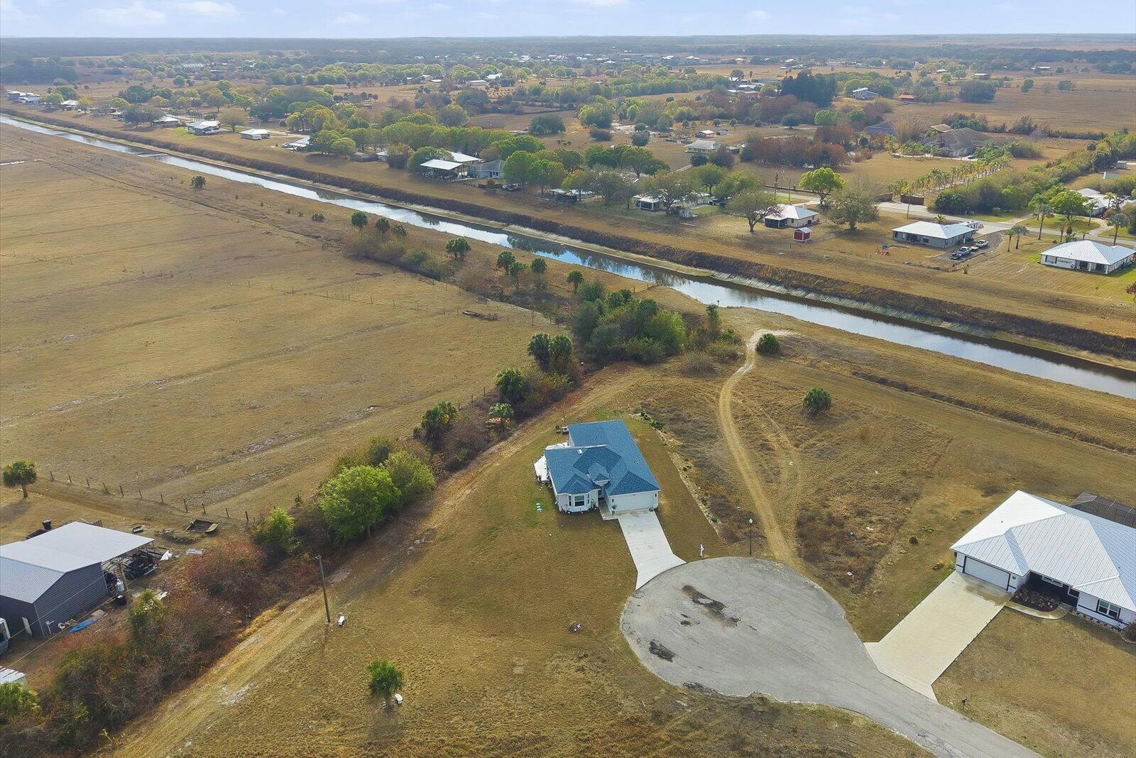 EDGEWATER ACRES - Residential
