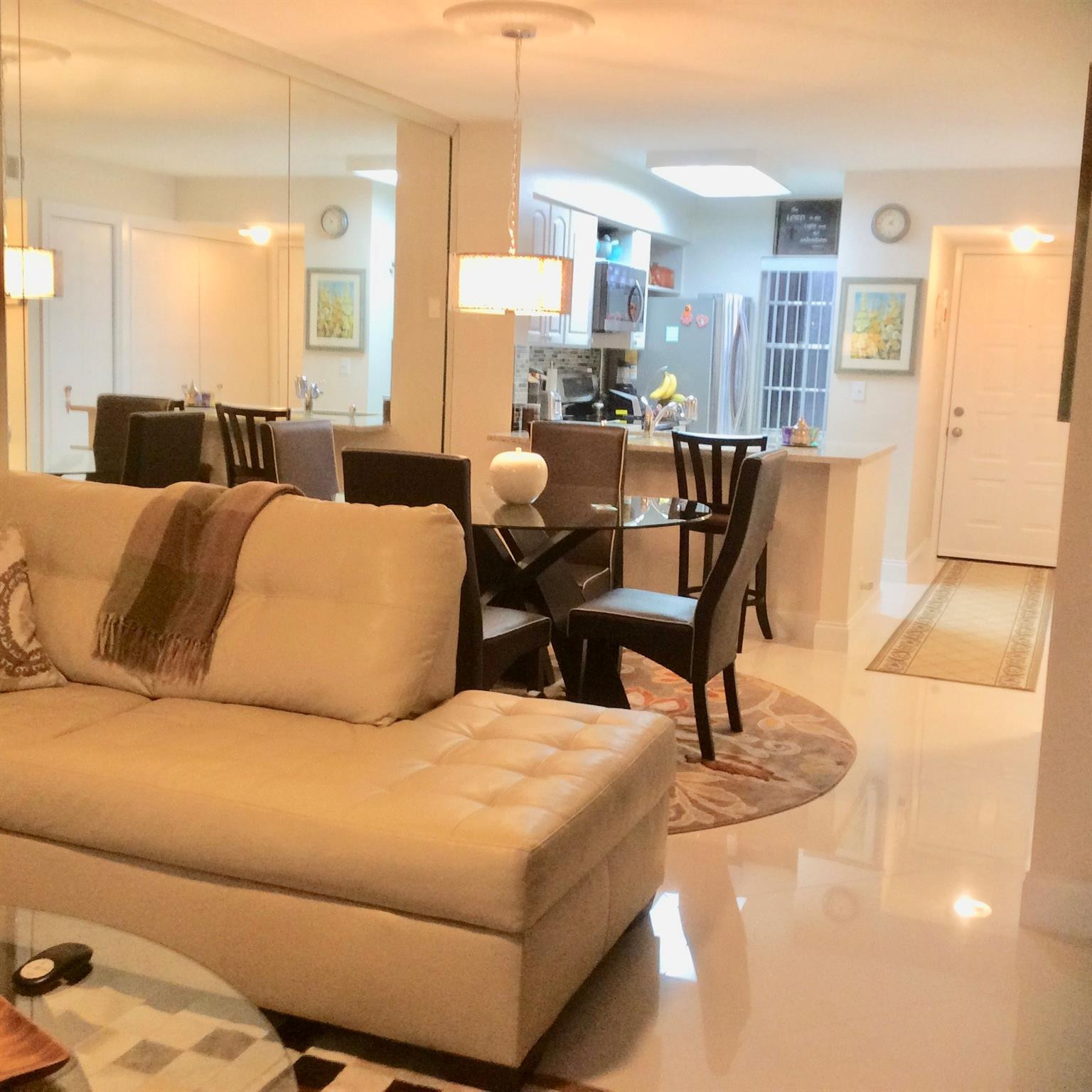 CYPRESS BEND CONDOMINIUM V - Residential Lease