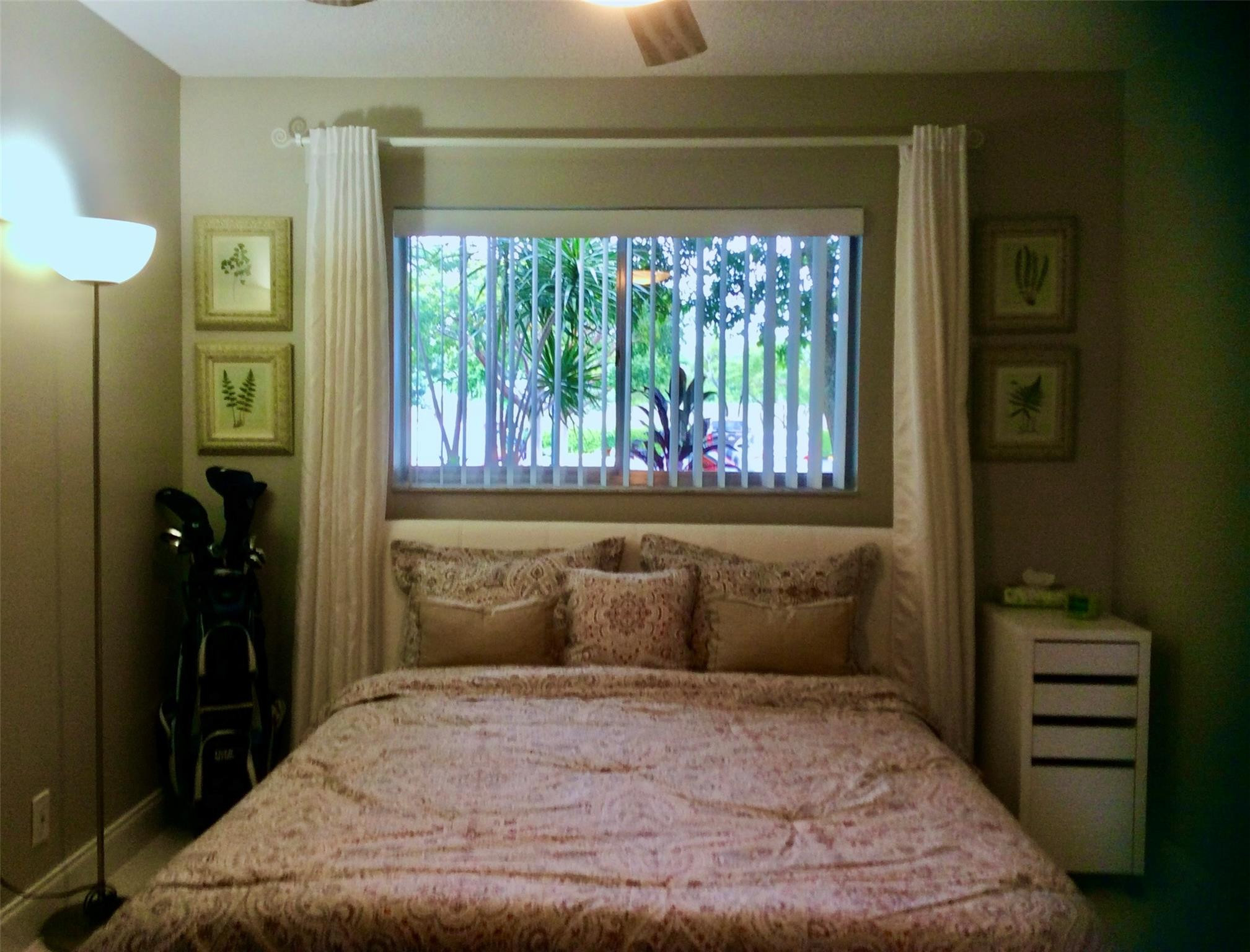 CYPRESS BEND CONDOMINIUM V - Residential Lease