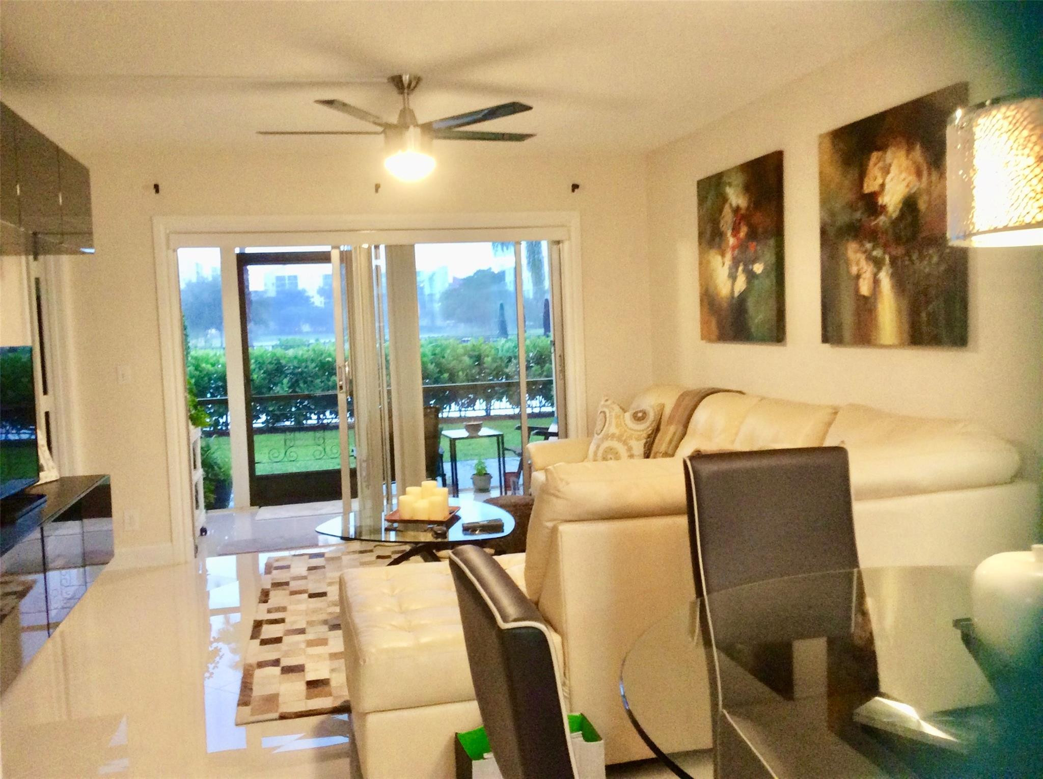 CYPRESS BEND CONDOMINIUM V - Residential Lease