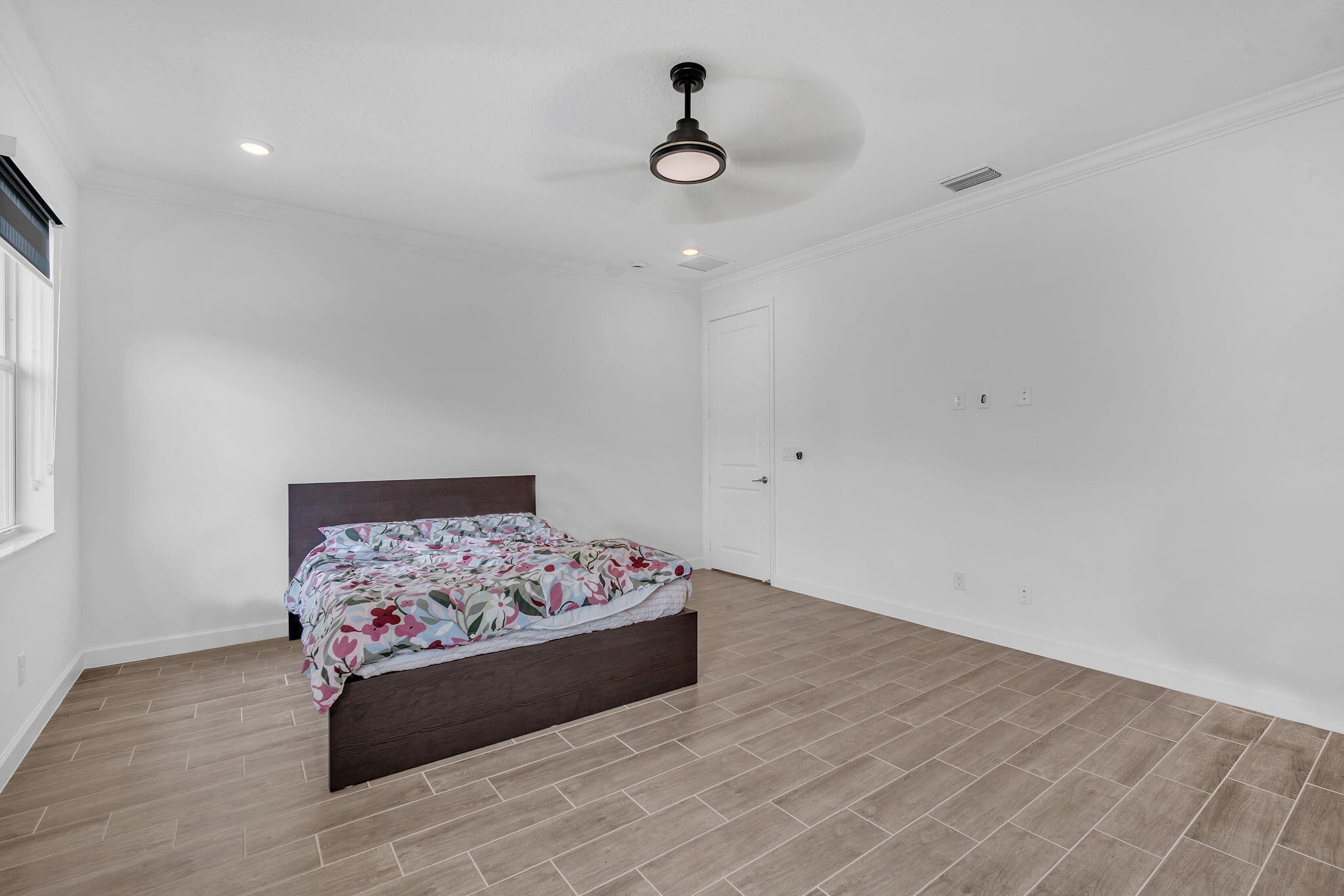 ARDEN PUD POD F WEST - Residential Lease