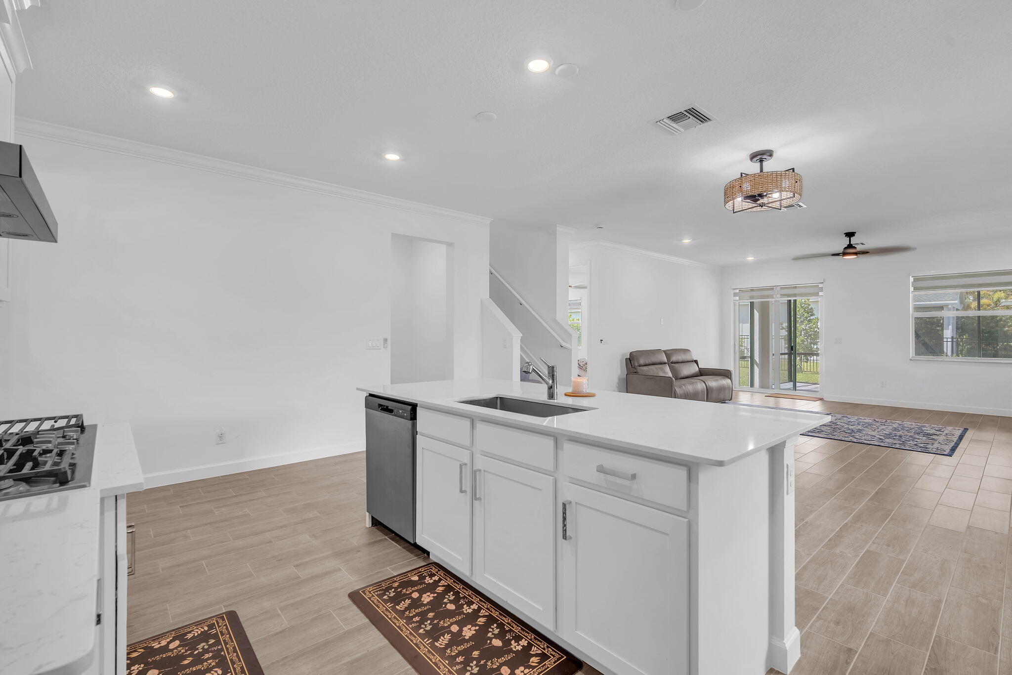 ARDEN PUD POD F WEST - Residential Lease