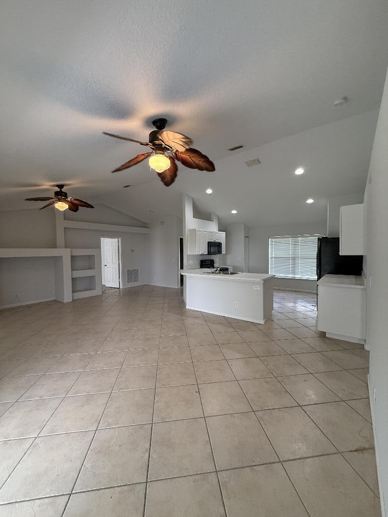 PORT ST LUCIE SECTION 7 - Residential