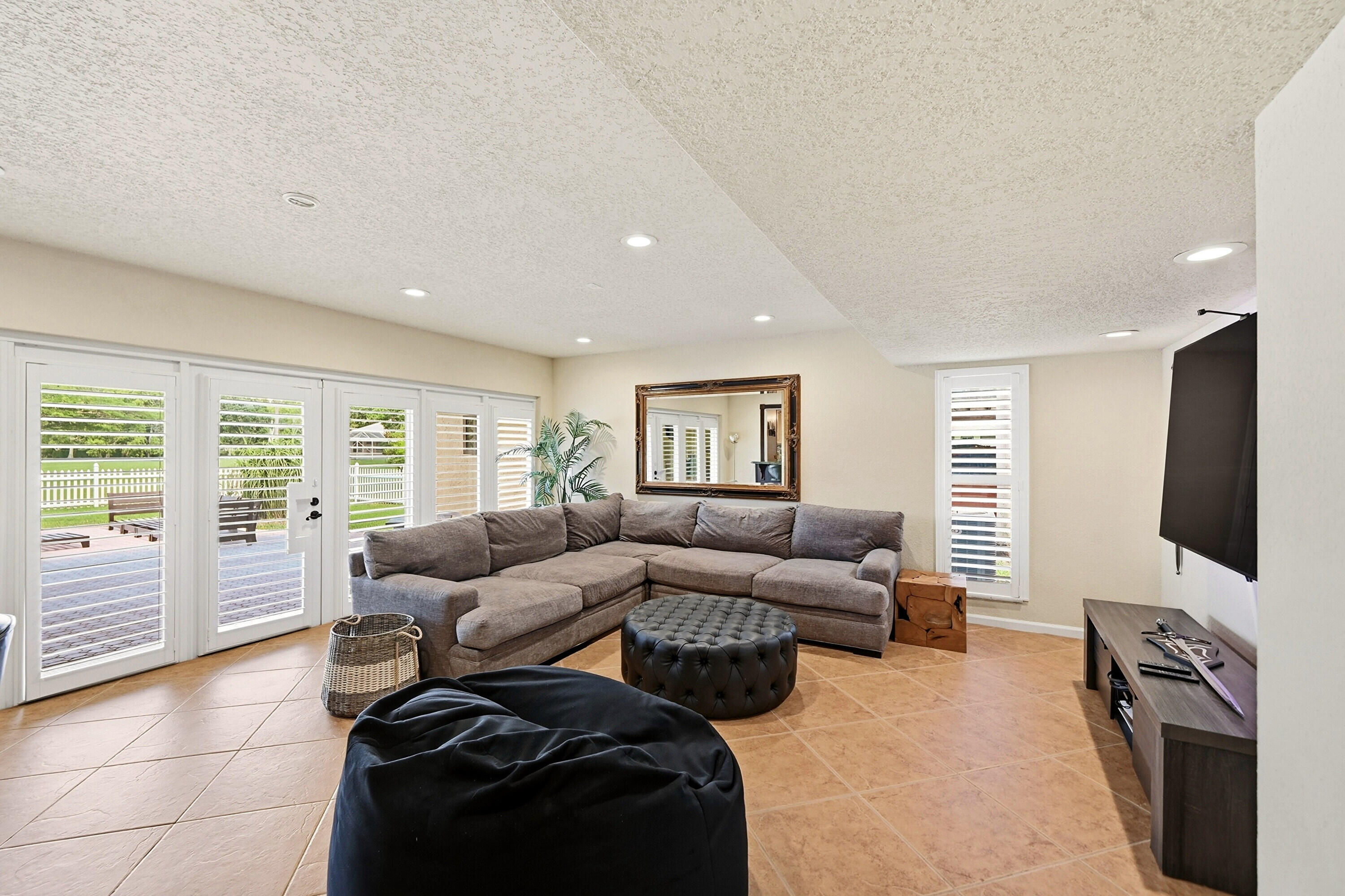 TARA ESTATES AS - Residential