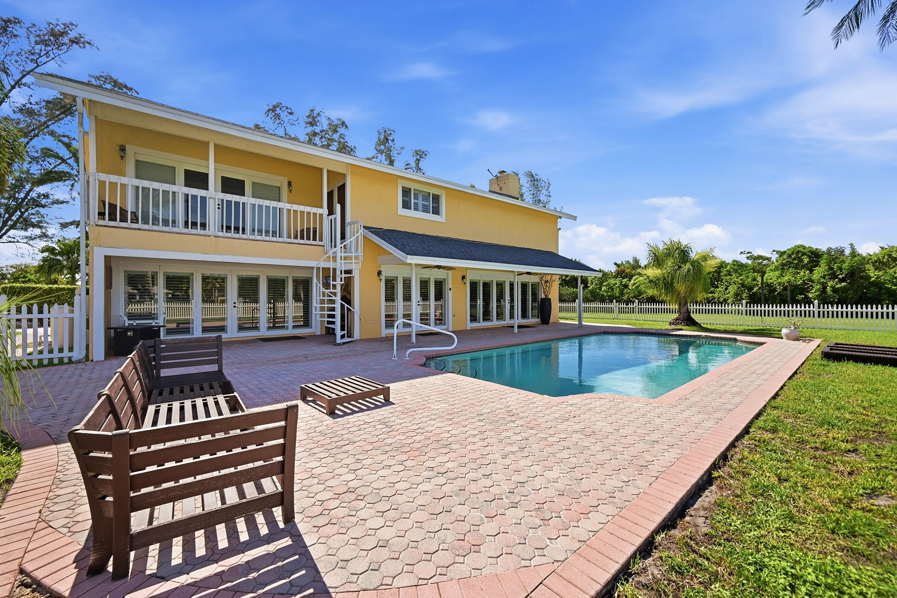 TARA ESTATES AS - Residential