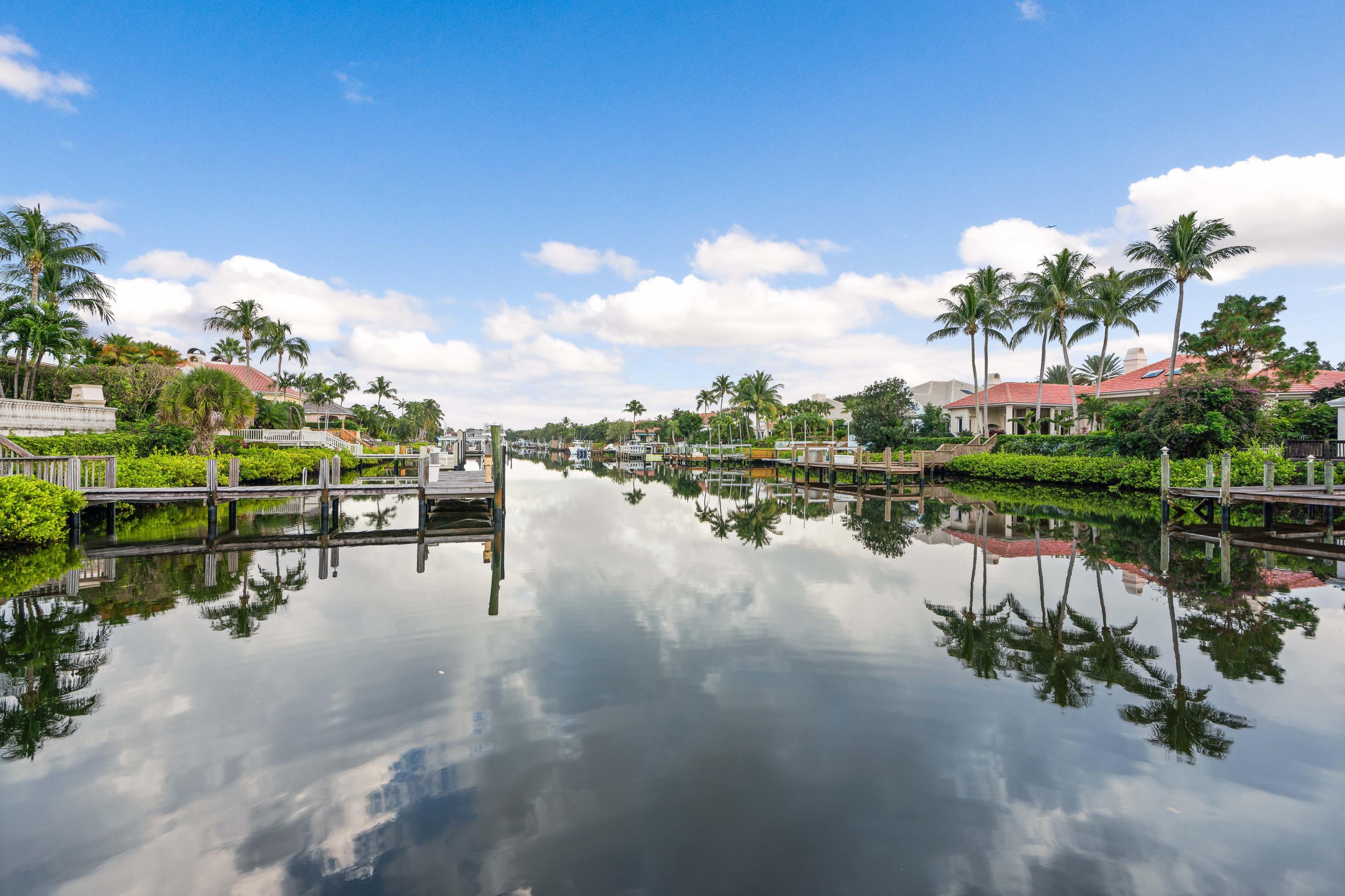 ADMIRALS COVE - Residential Lease