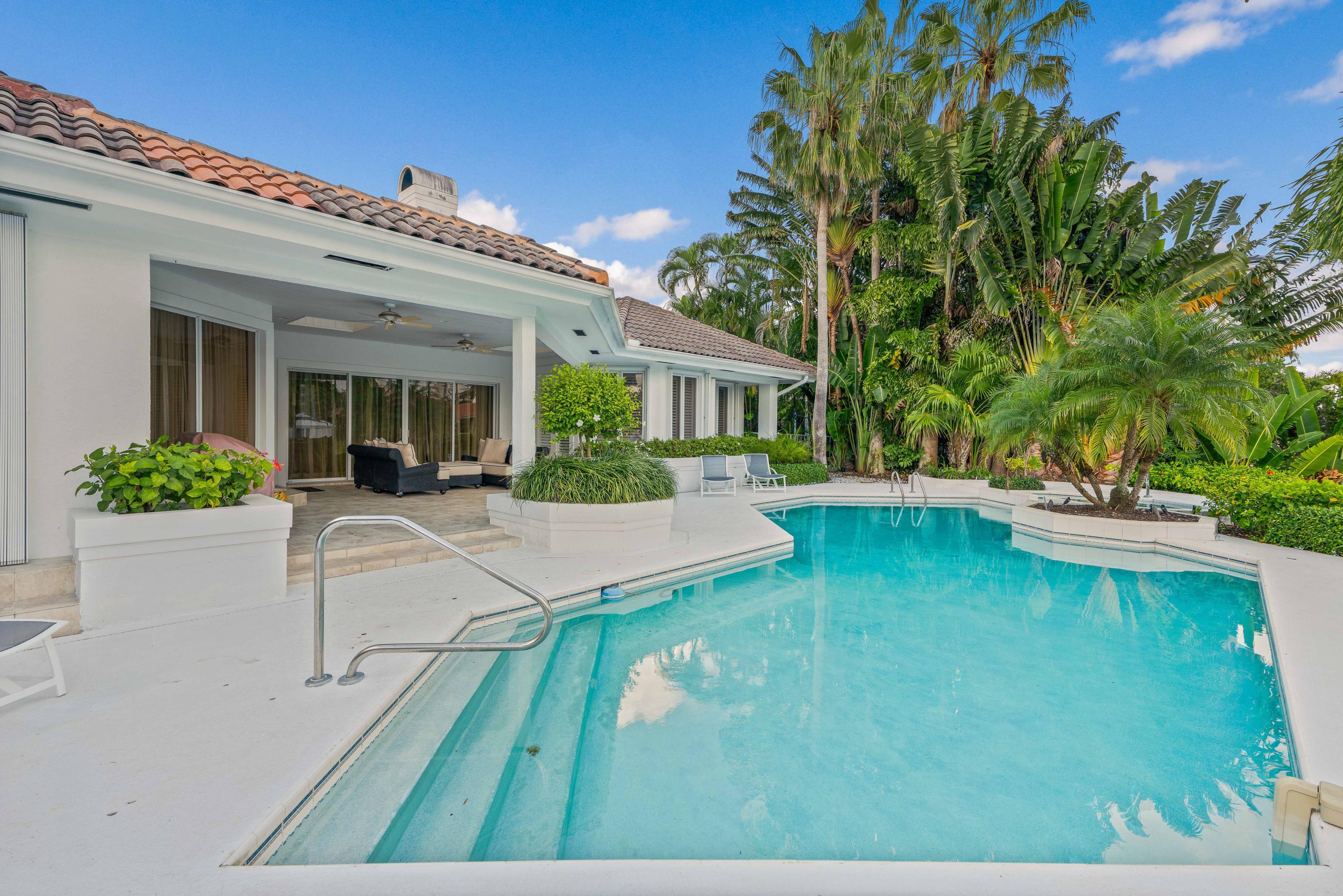 ADMIRALS COVE - Residential Lease
