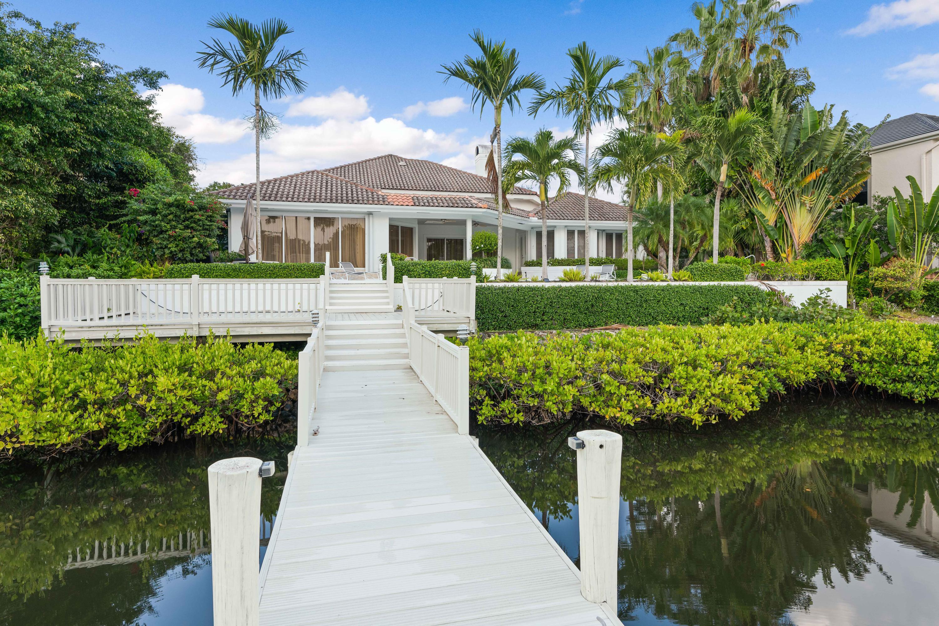 ADMIRALS COVE - Residential Lease